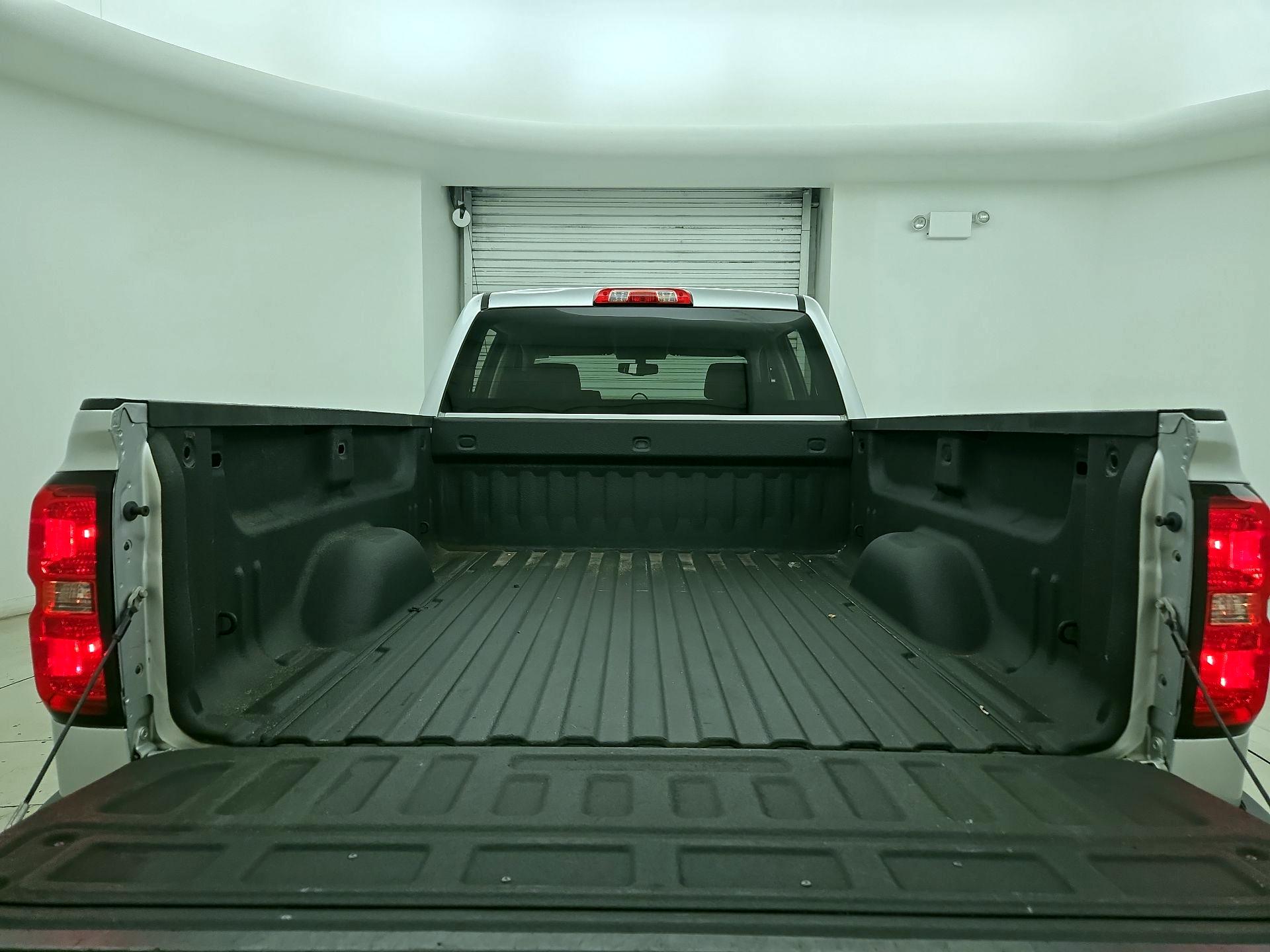 Thumbnail: 2016 Chevrolet Silverado 1500 - 19