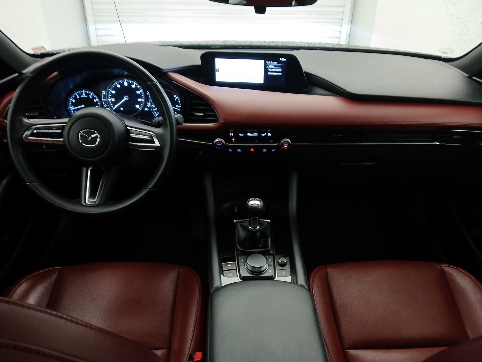 Thumbnail: 2022 Mazda Mazda3 - 9