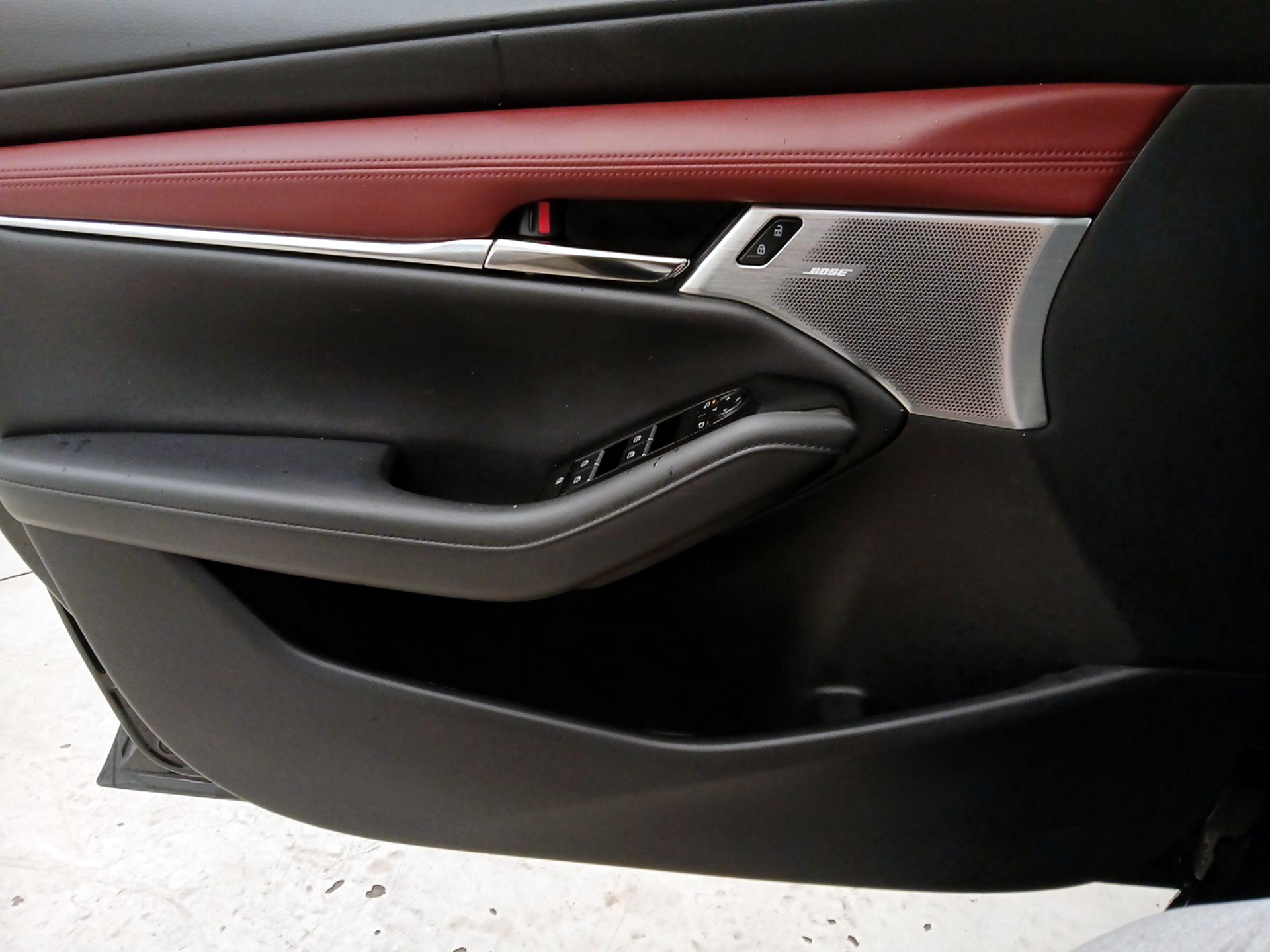 Thumbnail: 2022 Mazda Mazda3 - 12