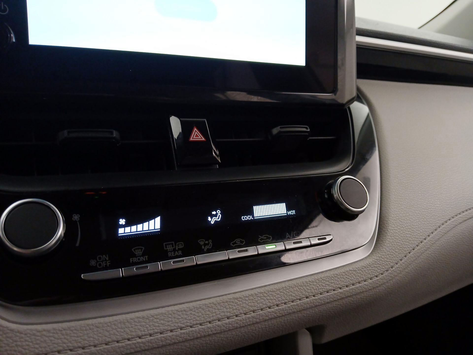 Thumbnail: 2024 Toyota Corolla Cross - 17