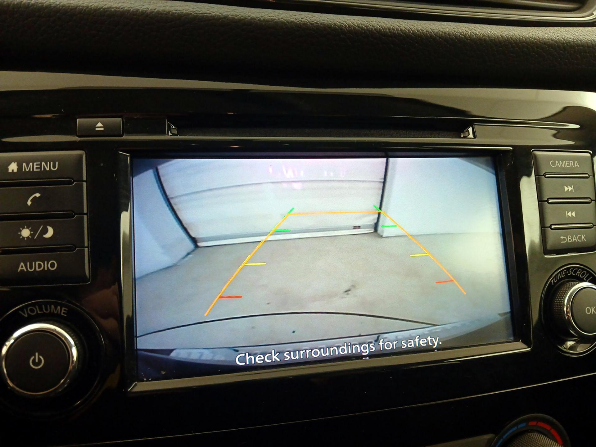 Thumbnail: 2018 Nissan Rogue - 14