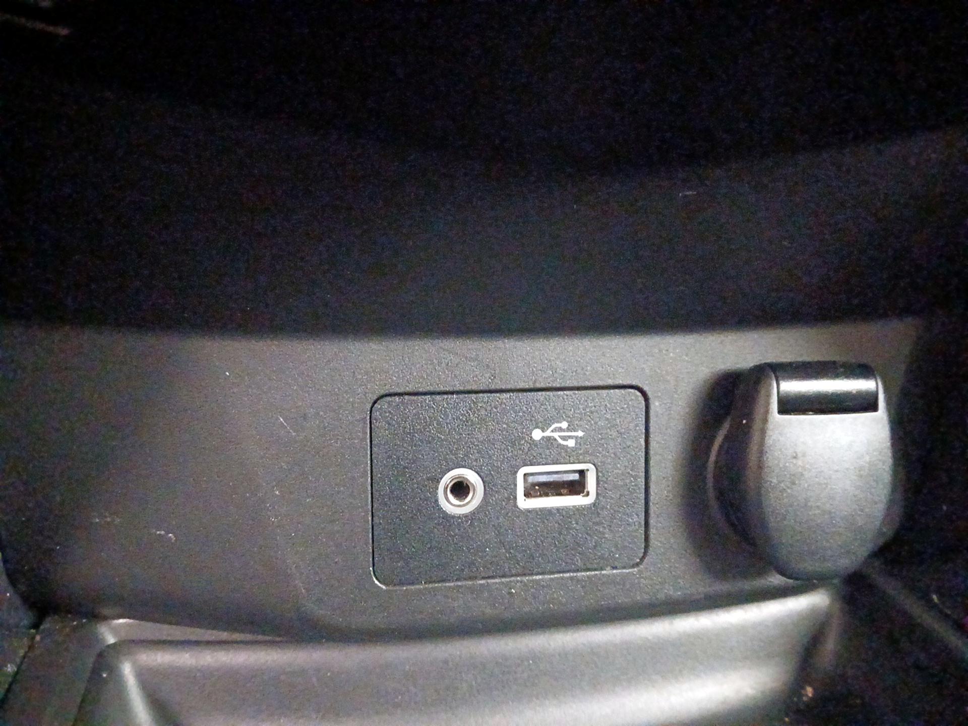 Thumbnail: 2018 Nissan Rogue - 18