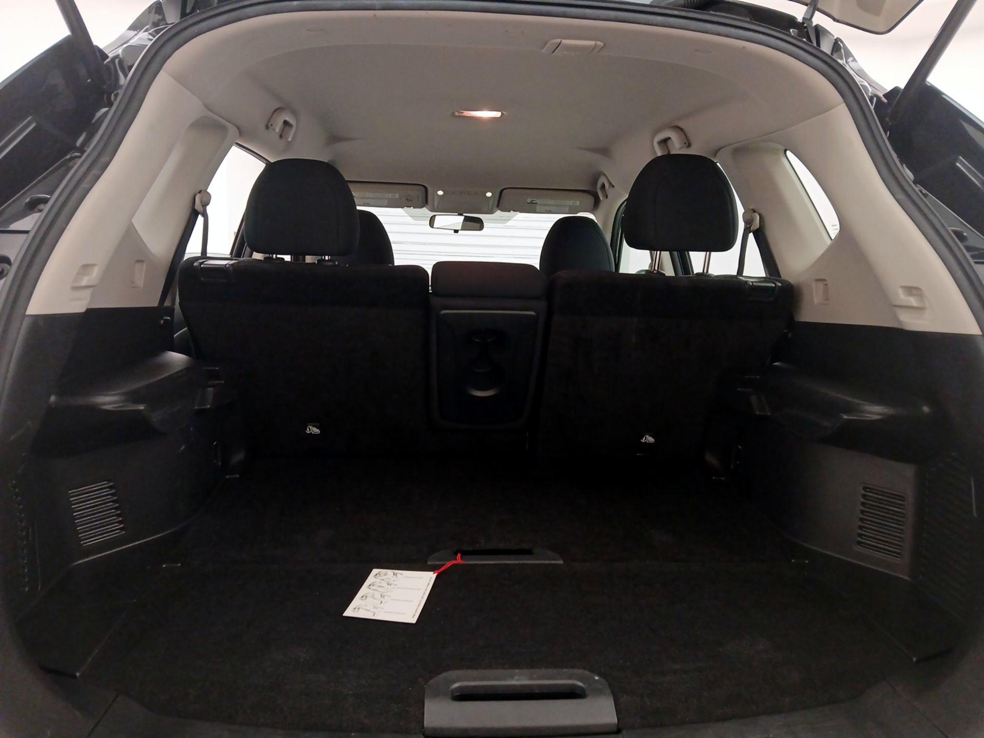 Thumbnail: 2018 Nissan Rogue - 20