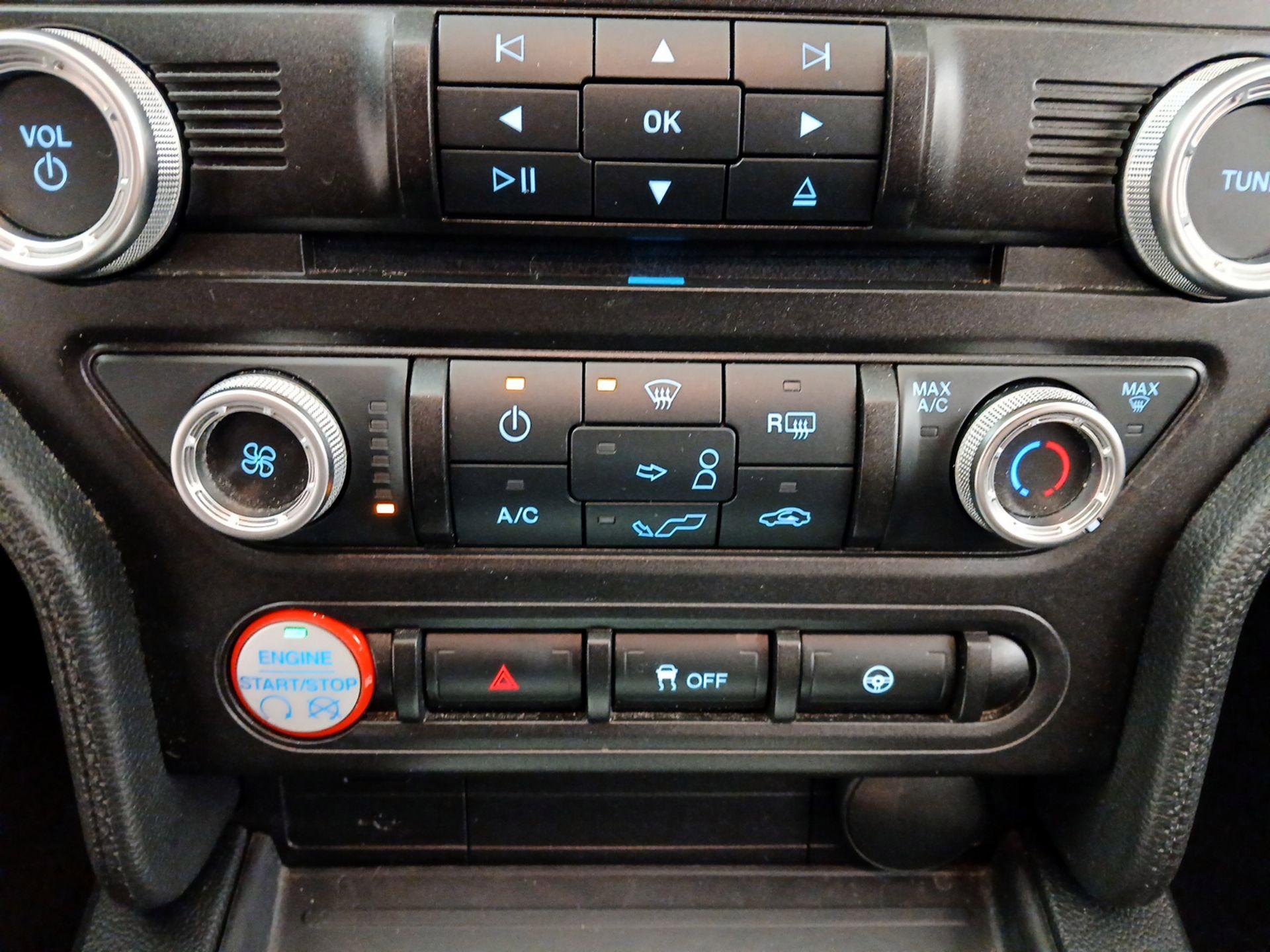 Thumbnail: 2015 Ford Mustang - 16