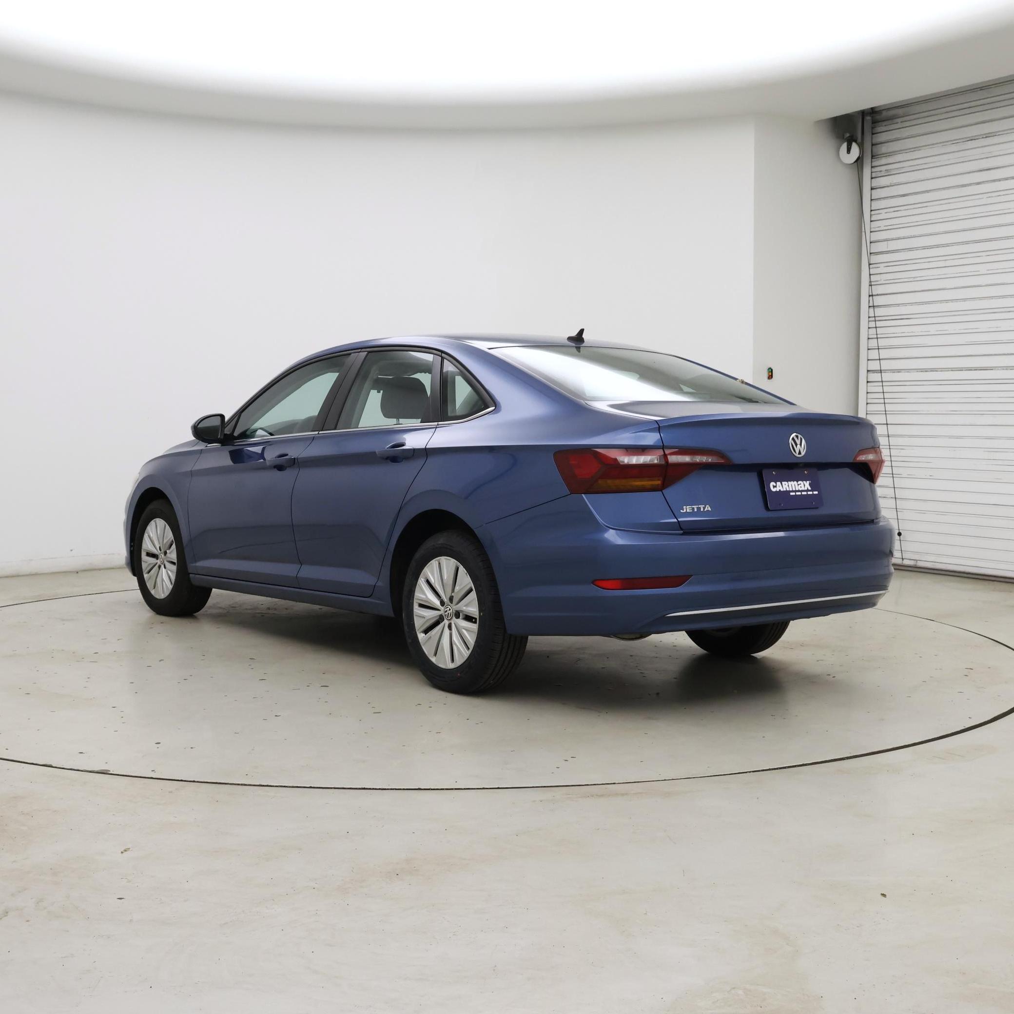 Thumbnail: 2019 Volkswagen Jetta - 2