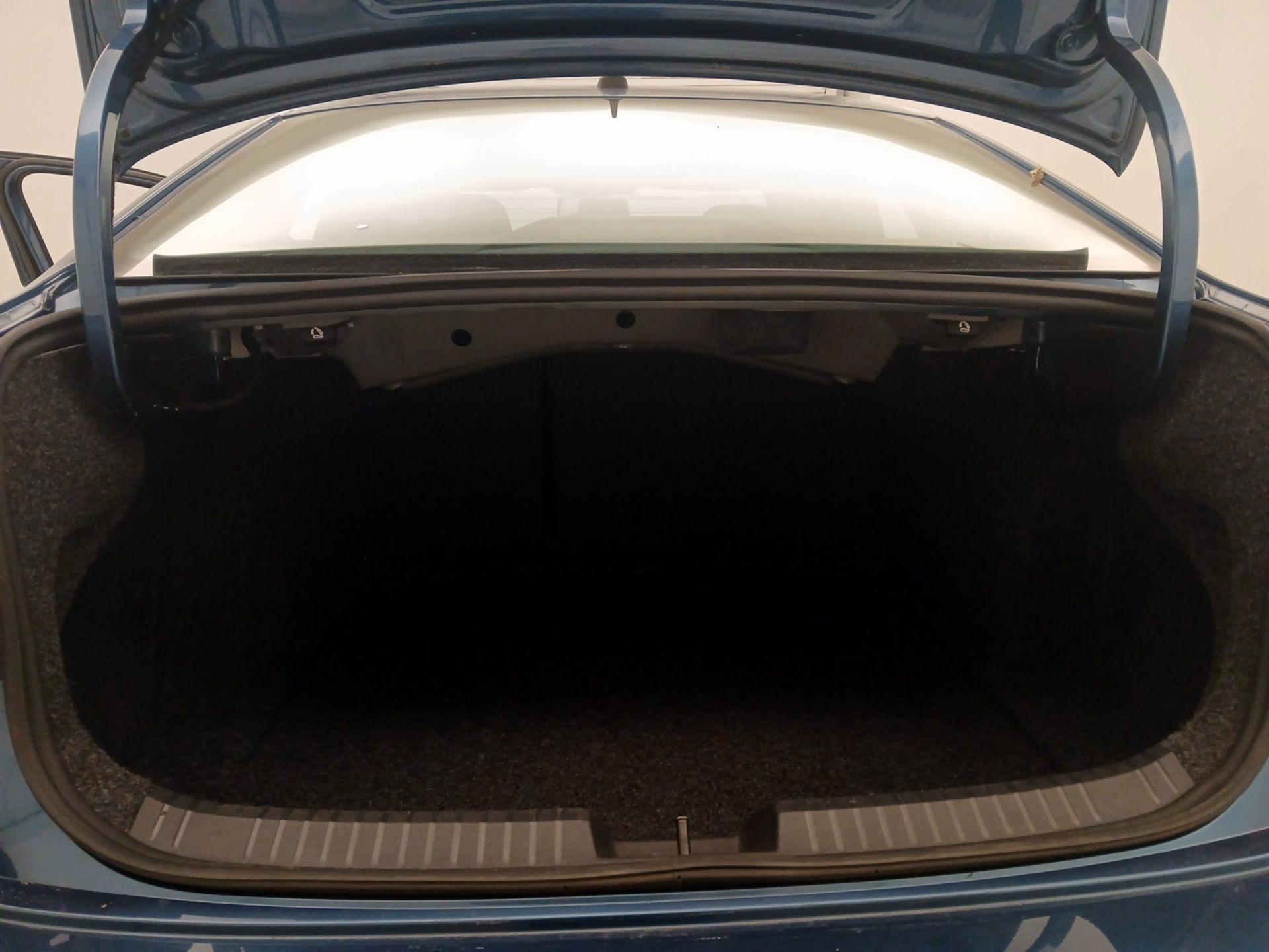 Thumbnail: 2019 Volkswagen Jetta - 20