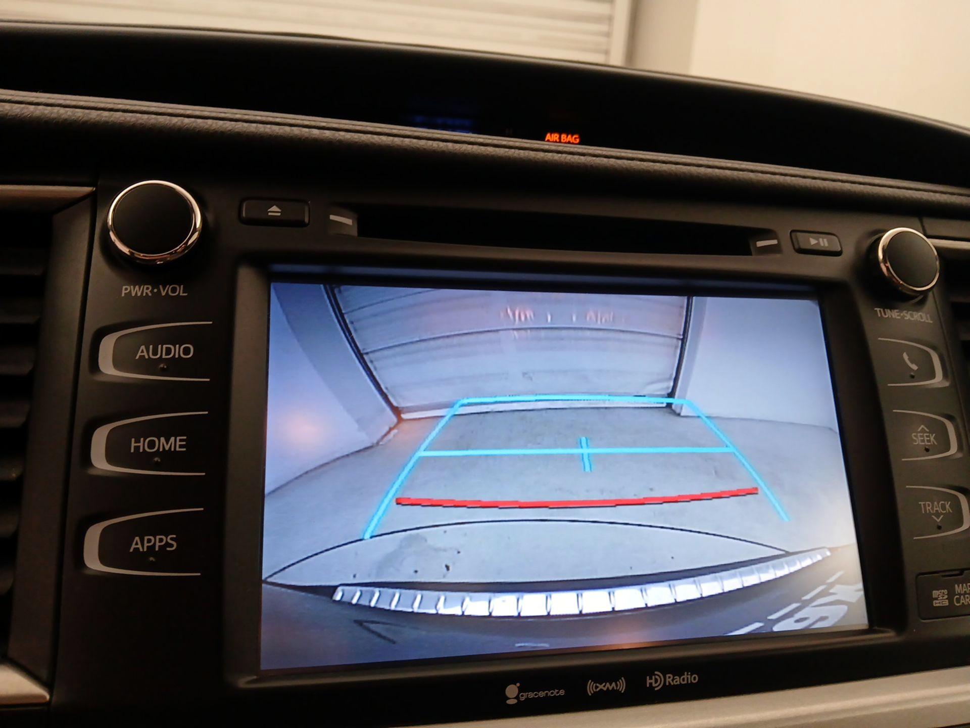 Thumbnail: 2018 Toyota Highlander - 14