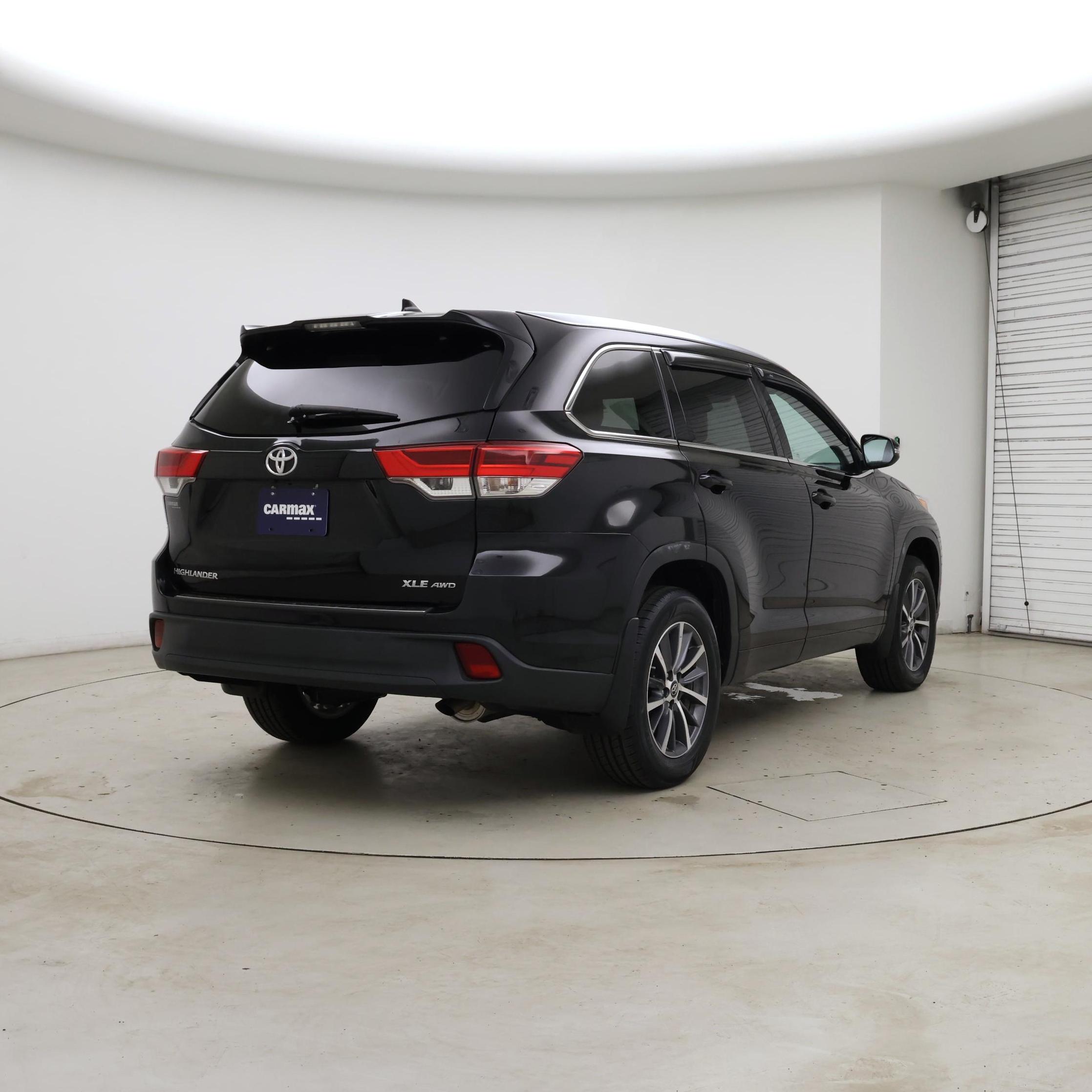 Thumbnail: 2018 Toyota Highlander - 8