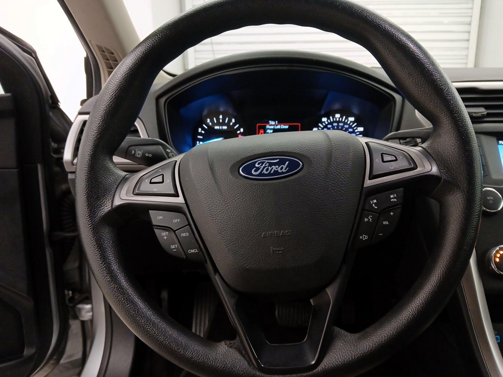 Thumbnail: 2020 Ford Fusion - 10