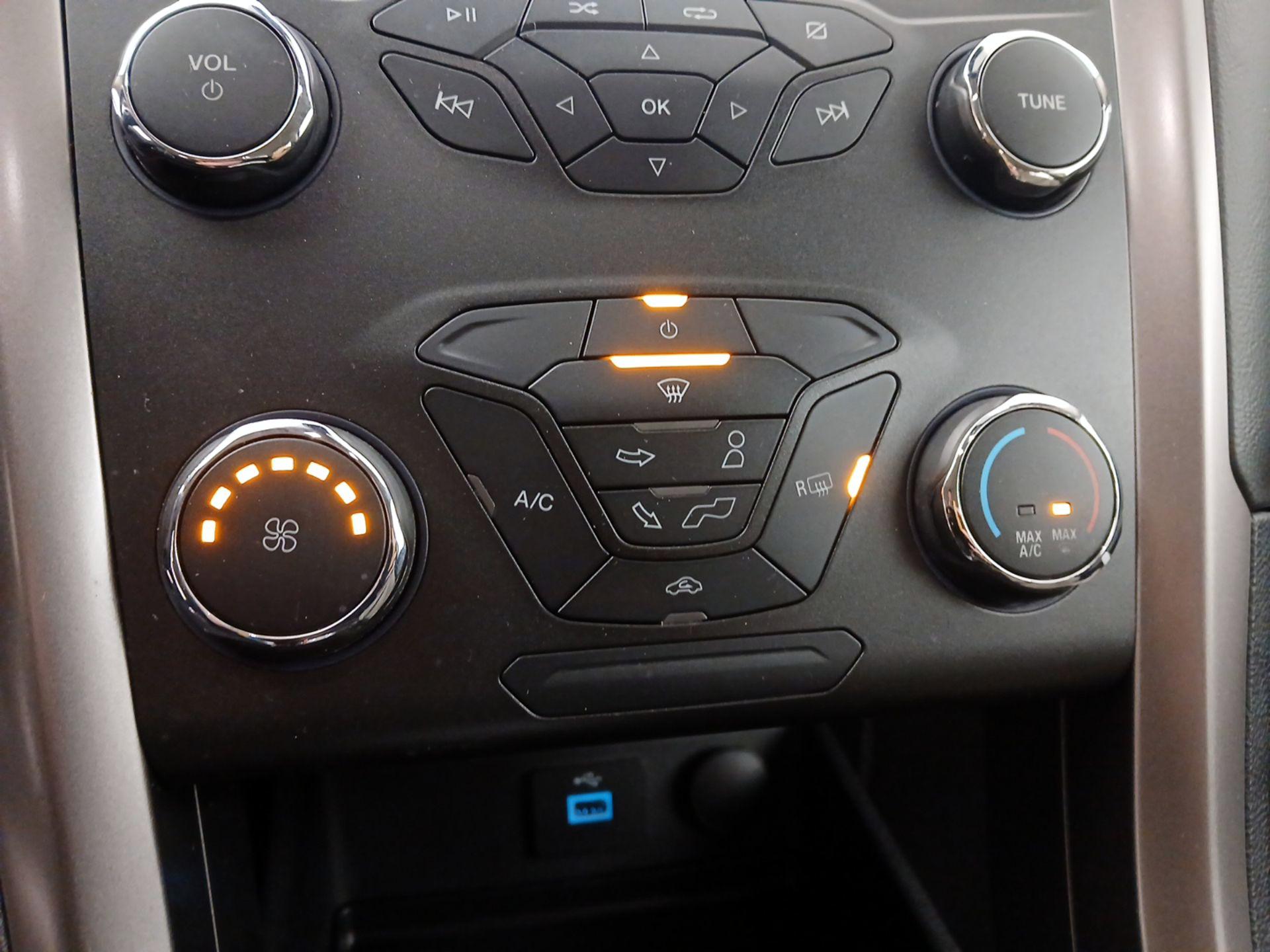 Thumbnail: 2020 Ford Fusion - 16