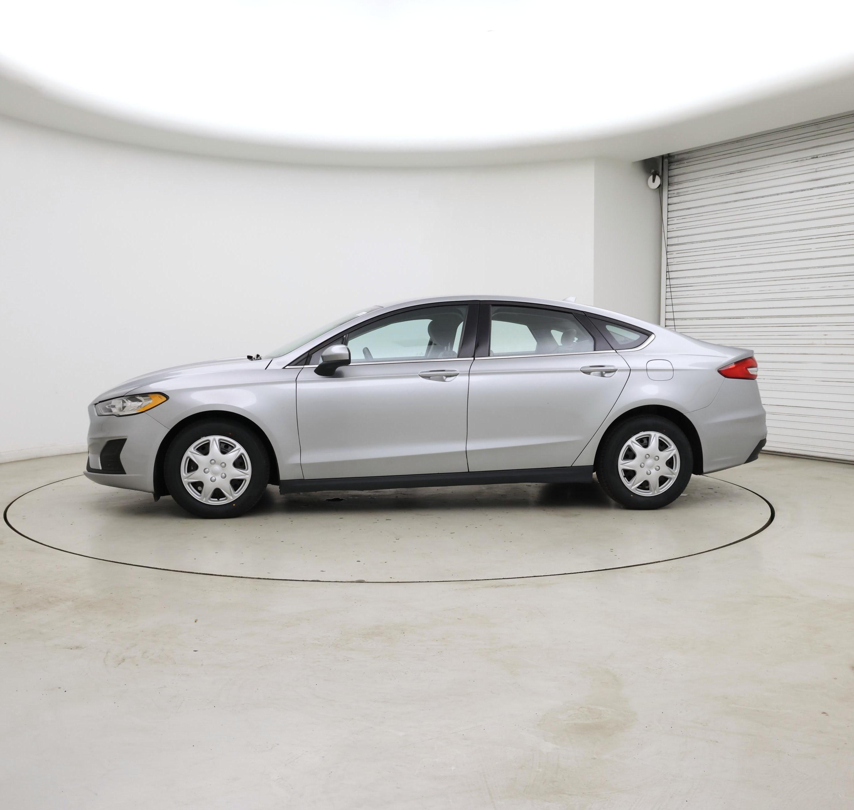 Thumbnail: 2020 Ford Fusion - 3