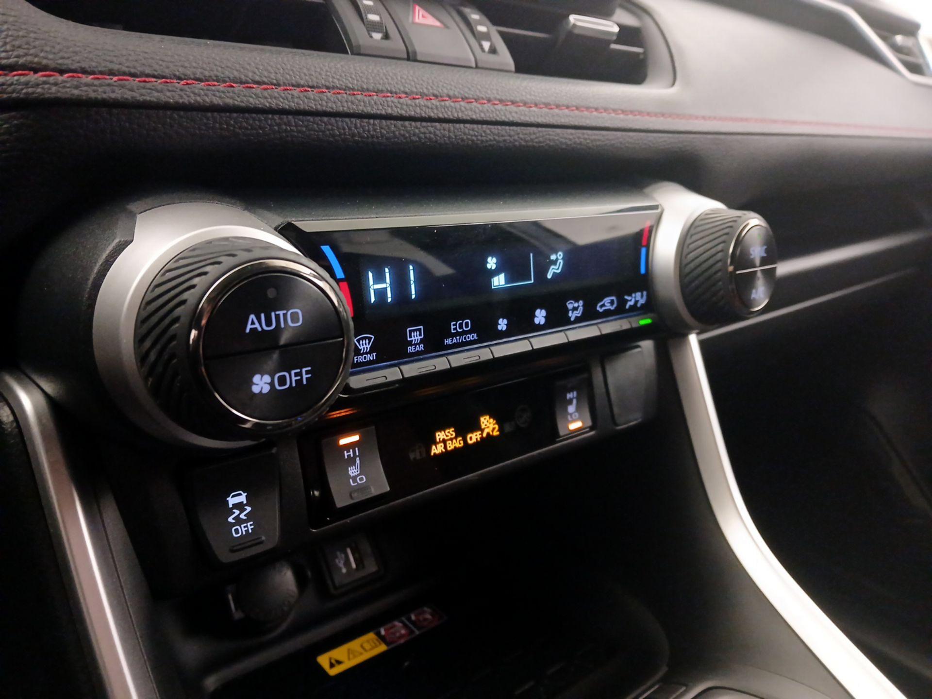 Thumbnail: 2023 Toyota RAV4 - 16