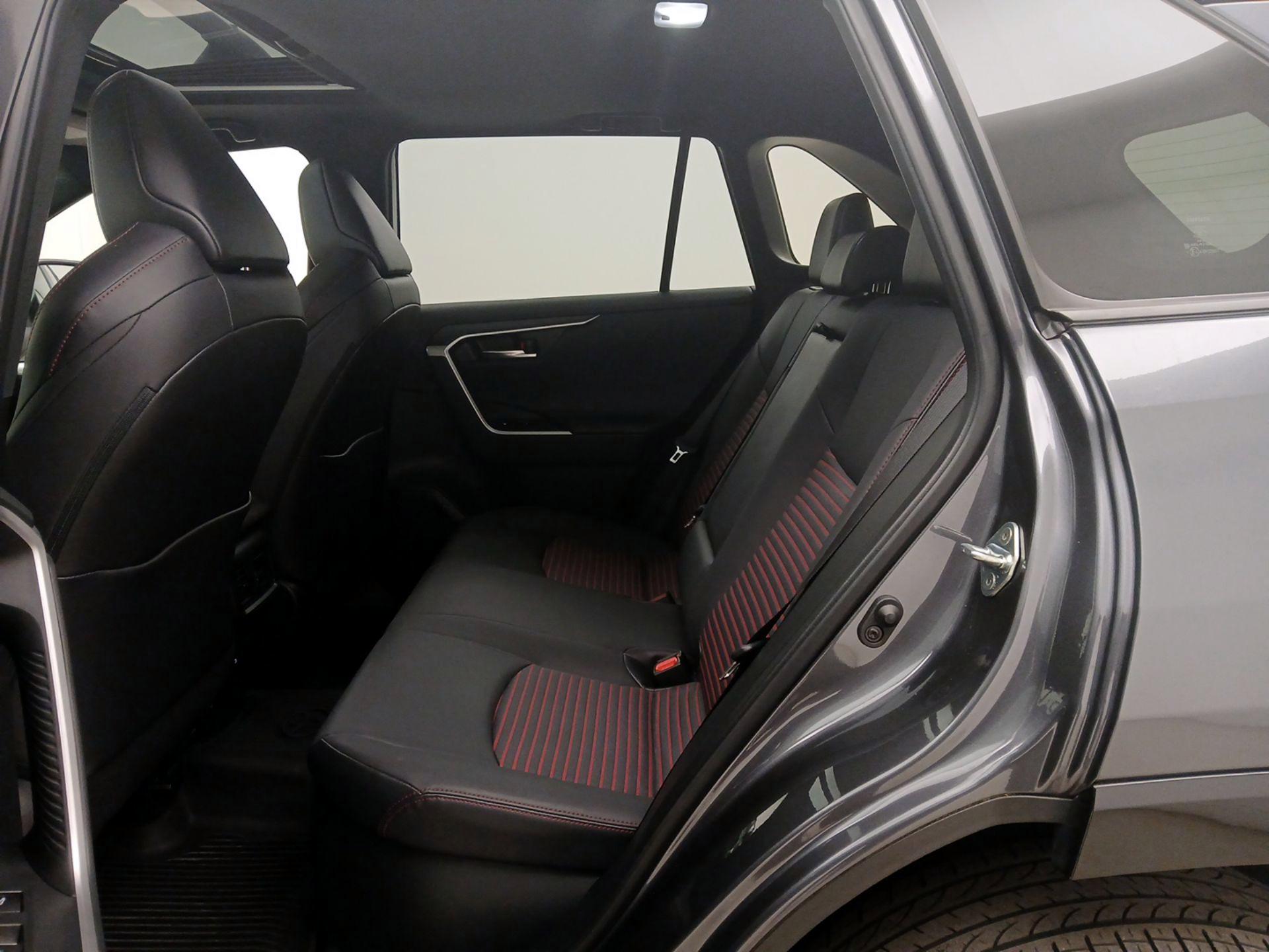 Thumbnail: 2023 Toyota RAV4 - 20