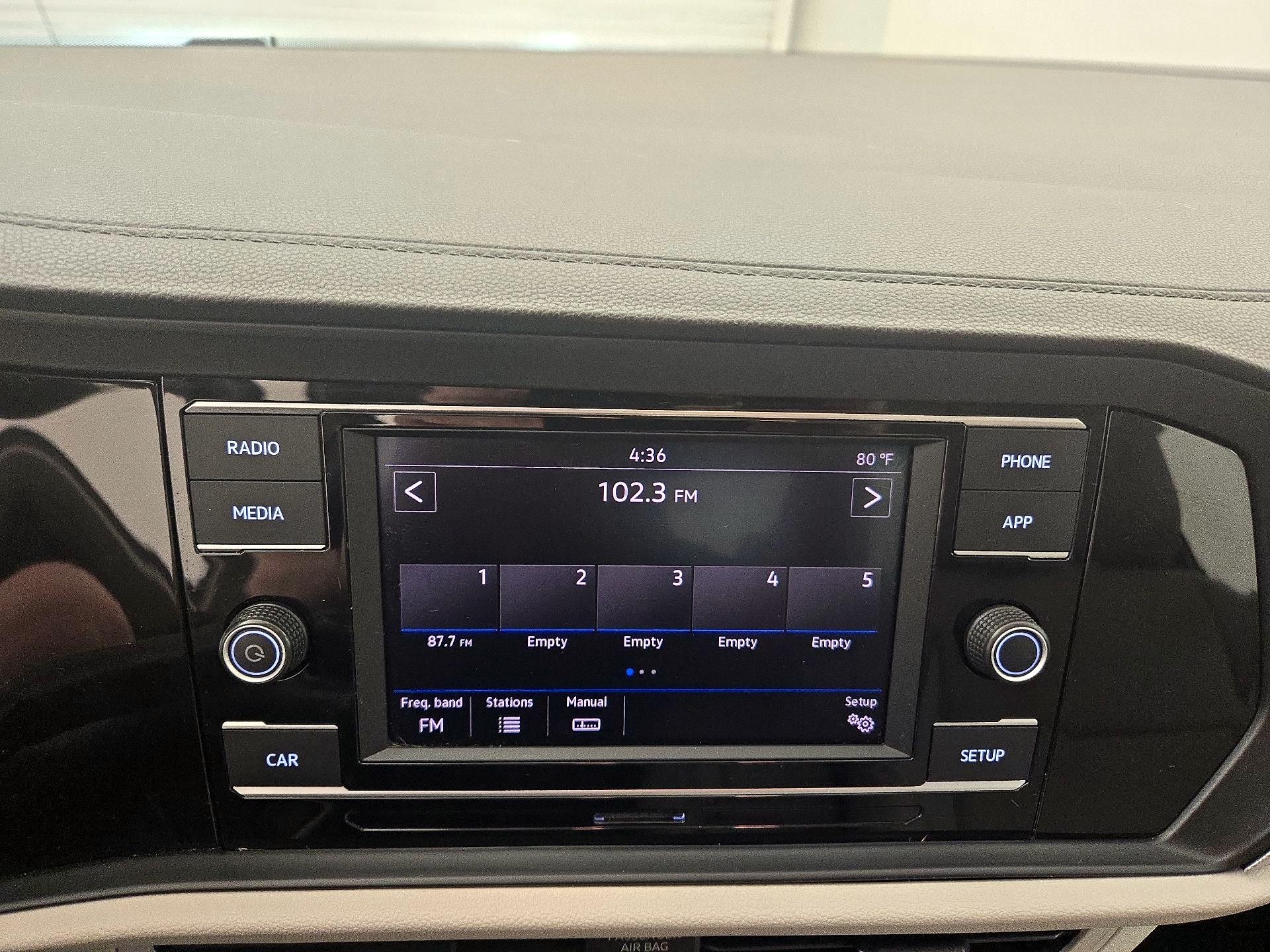 Thumbnail: 2019 Volkswagen Jetta - 15