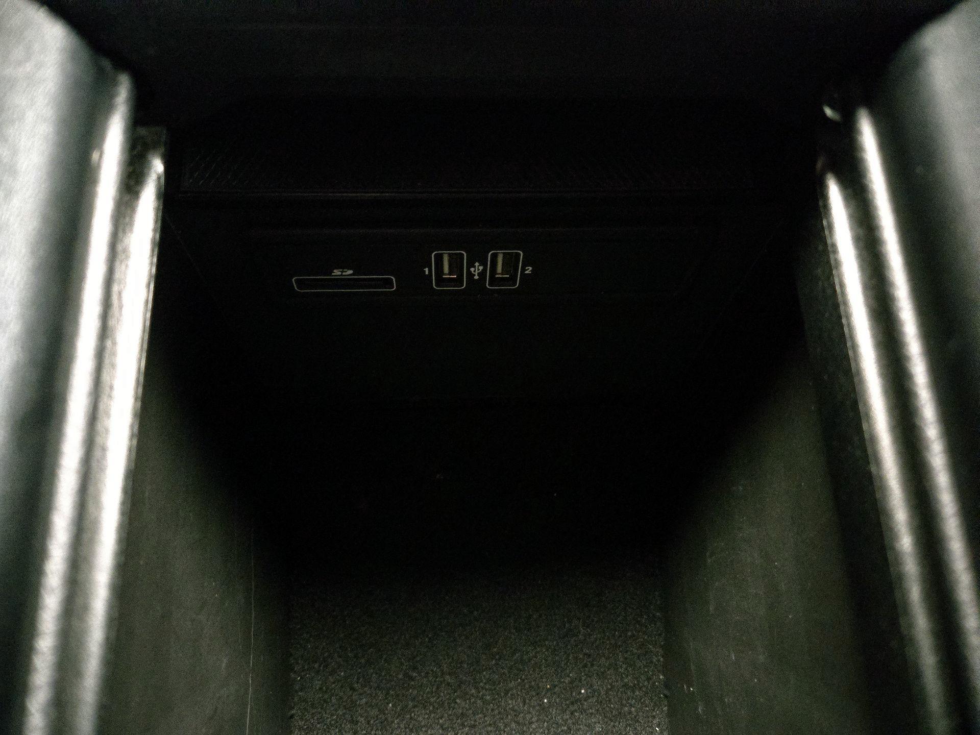 Thumbnail: 2017 Mercedes-Benz GLC - 18