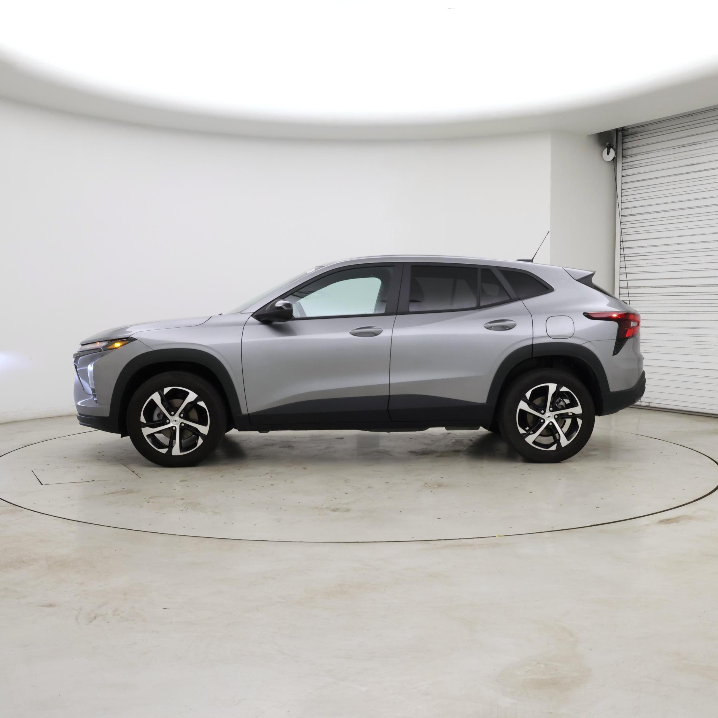 Thumbnail: 2024 Chevrolet Trax - 3