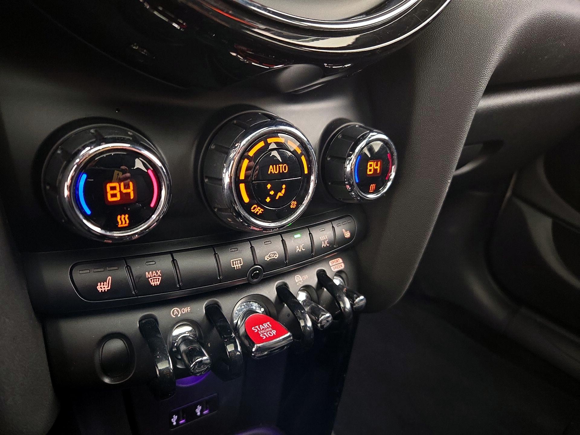 Thumbnail: 2020 MINI Cooper Hardtop - 17