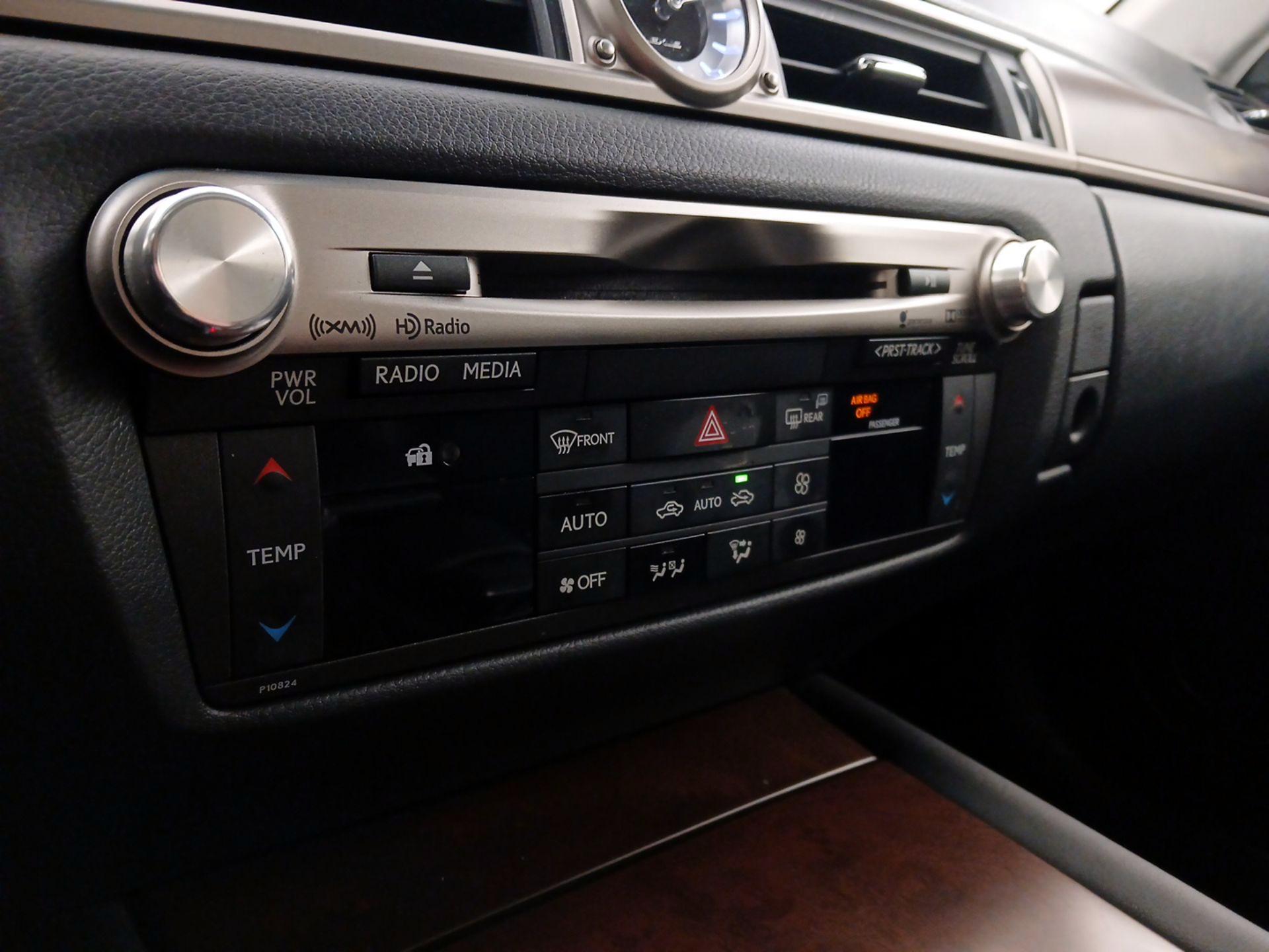 Thumbnail: 2015 Lexus GS - 17