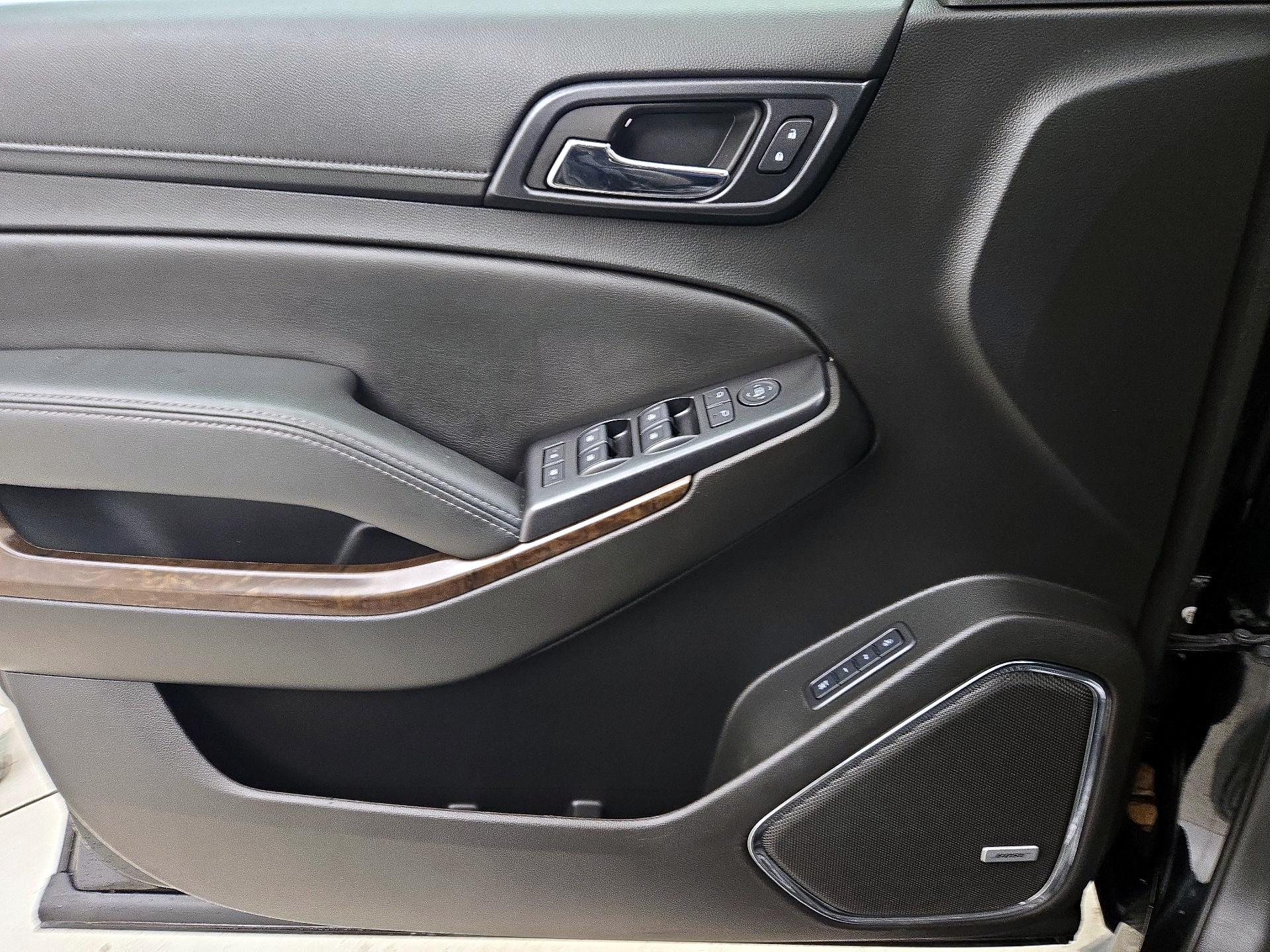 Thumbnail: 2018 Chevrolet Tahoe - 12