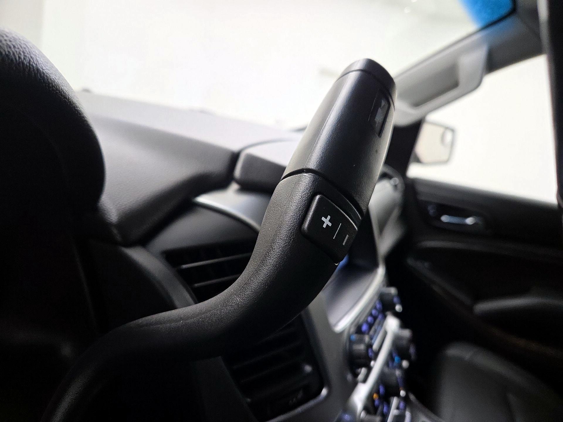 Thumbnail: 2018 Chevrolet Tahoe - 17