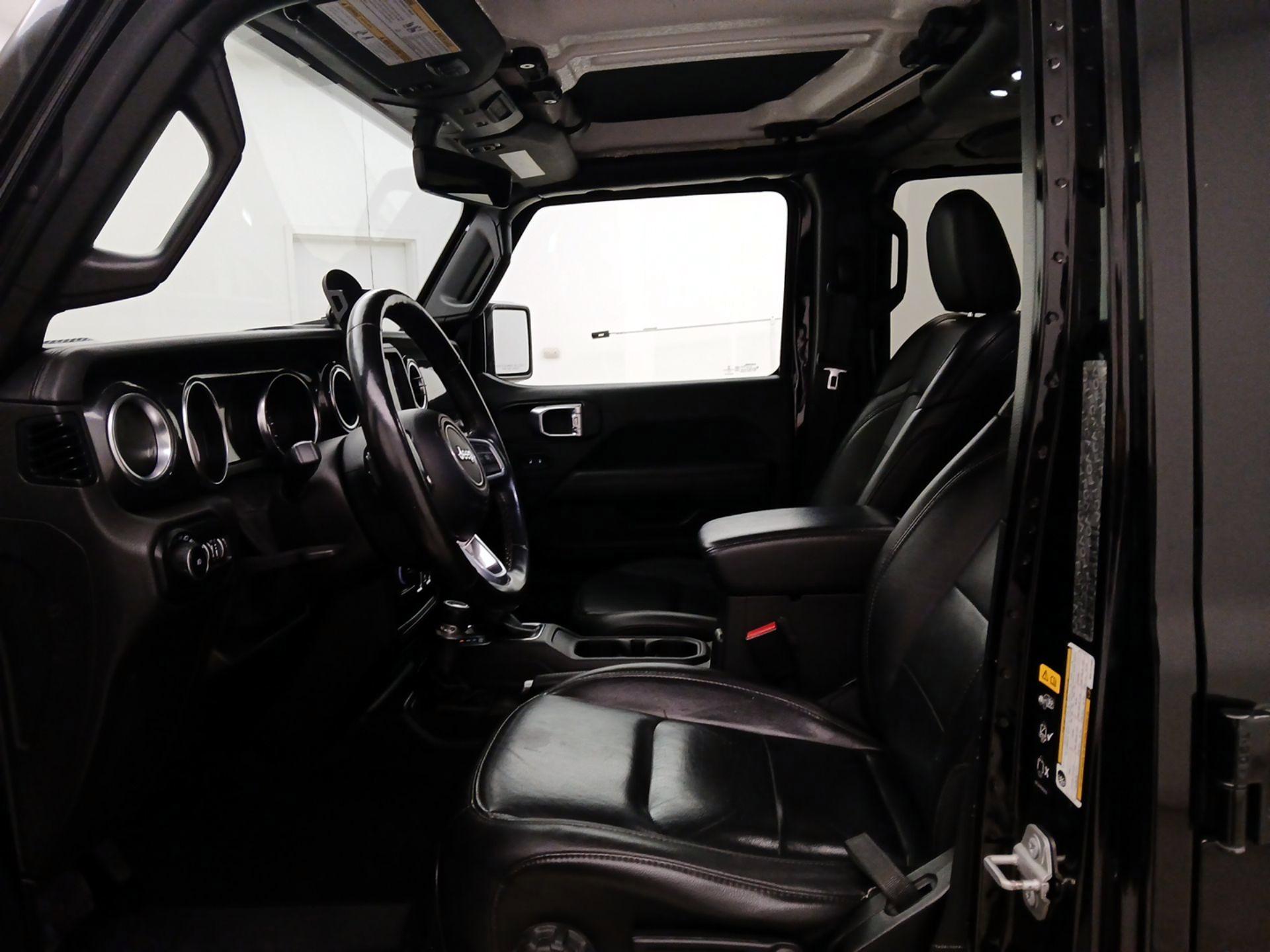 Thumbnail: 2021 Jeep Wrangler - 11