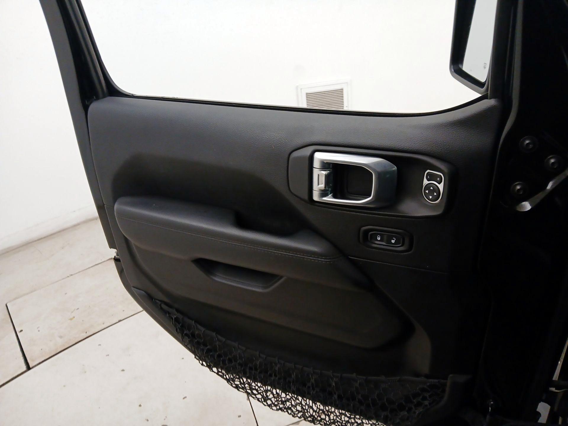 Thumbnail: 2021 Jeep Wrangler - 12