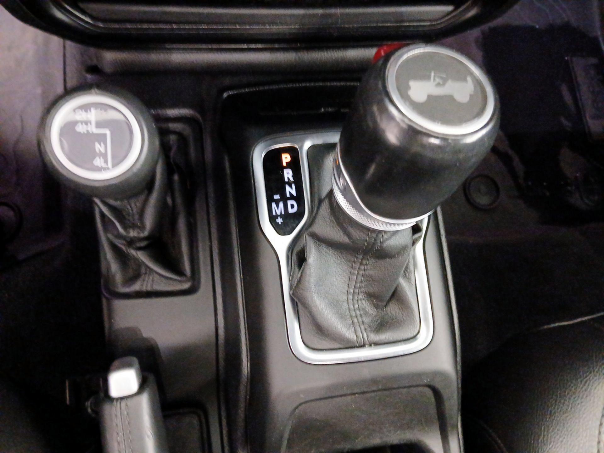 Thumbnail: 2021 Jeep Wrangler - 18