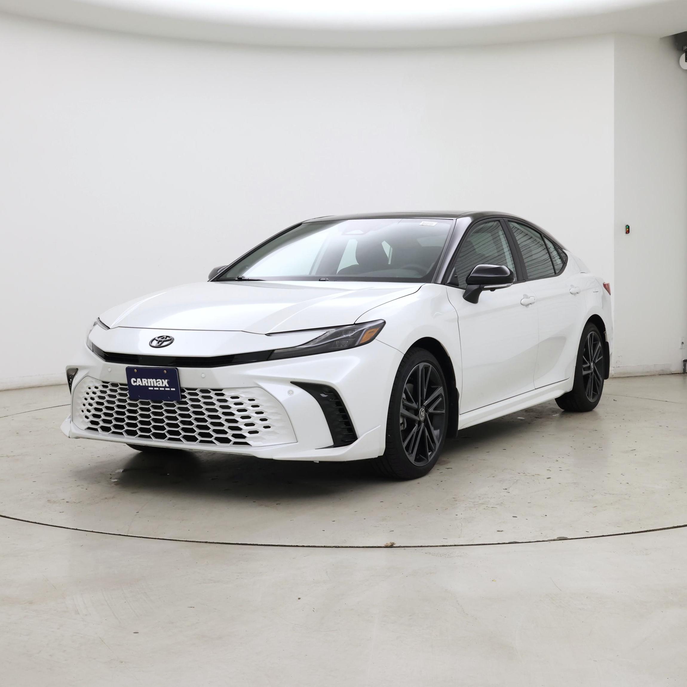 Thumbnail: 2025 Toyota Camry - 4