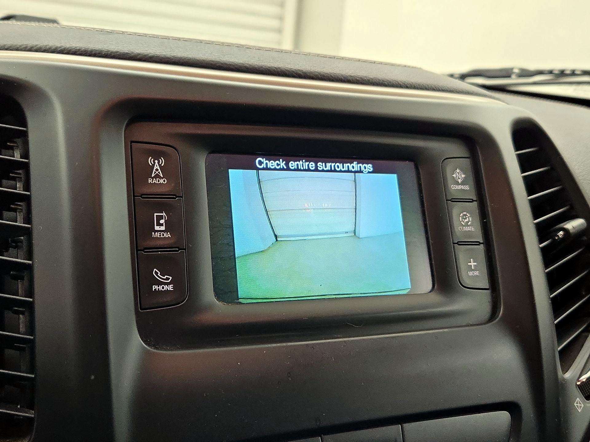 Thumbnail: 2015 Jeep Cherokee - 14