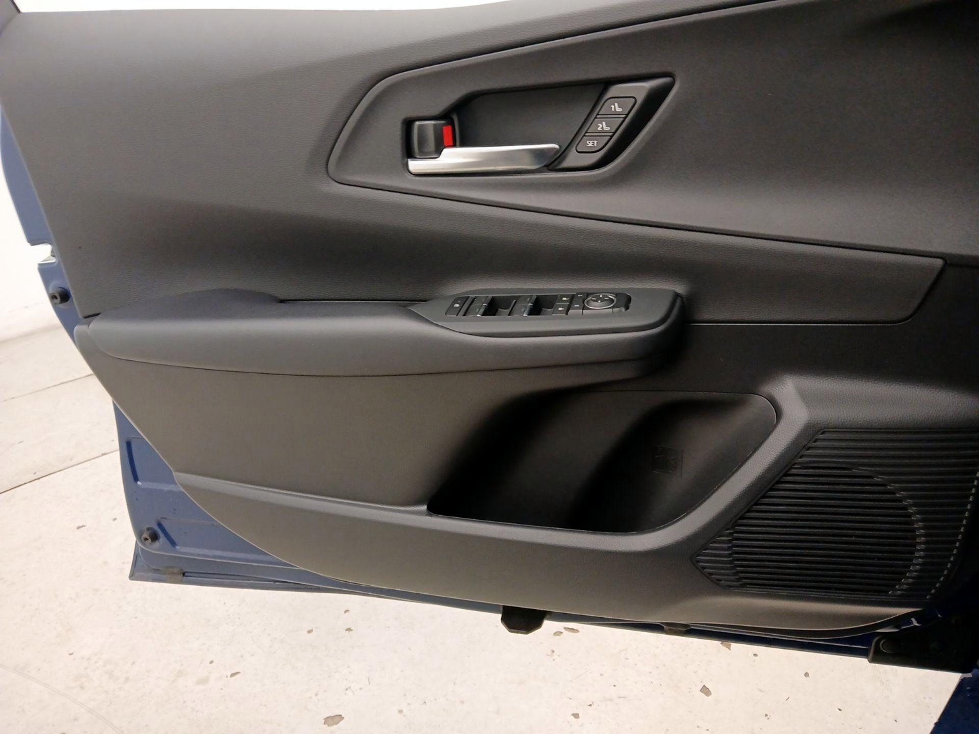 Thumbnail: 2025 Toyota Prius - 12