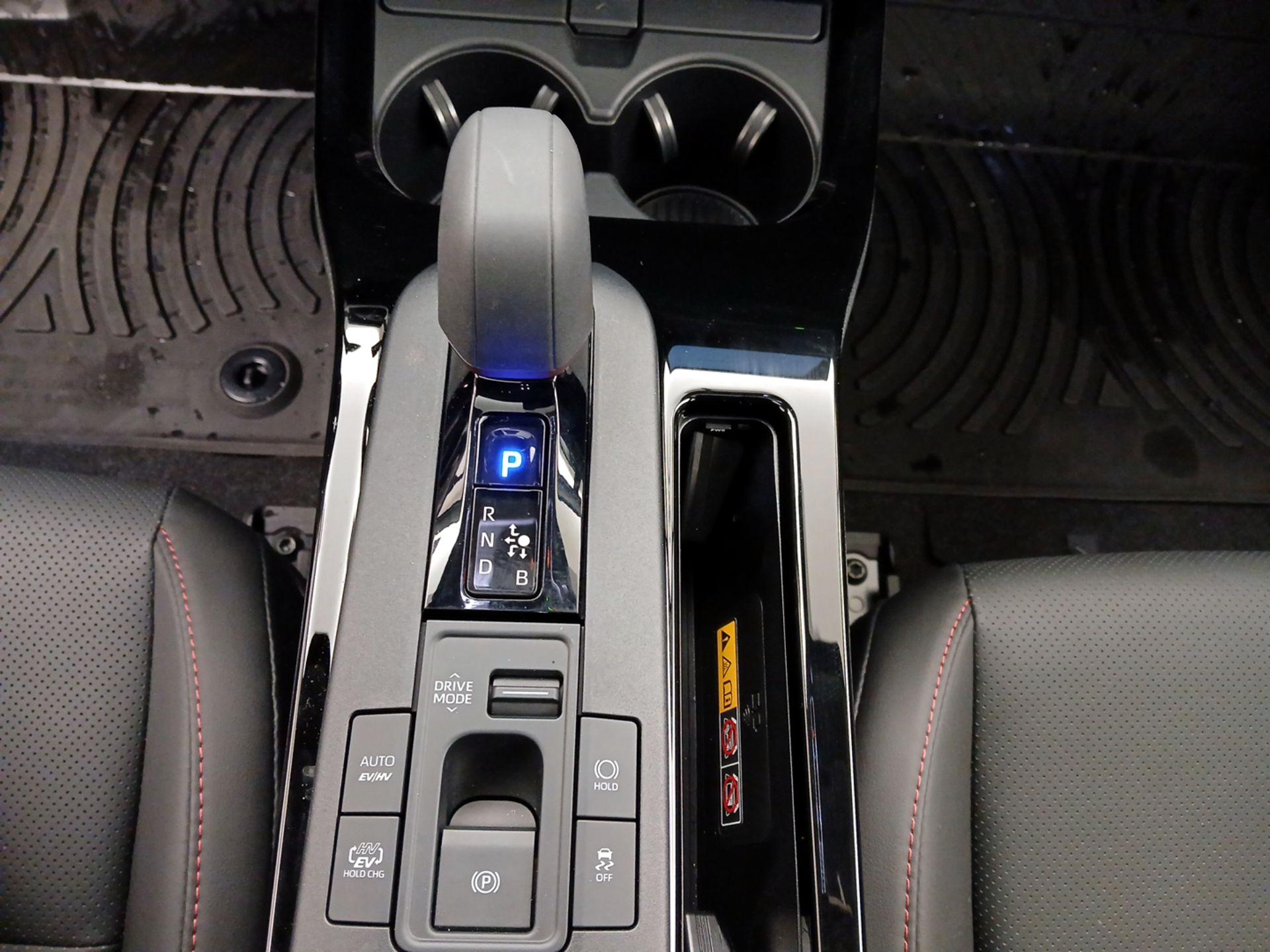 Thumbnail: 2025 Toyota Prius - 18