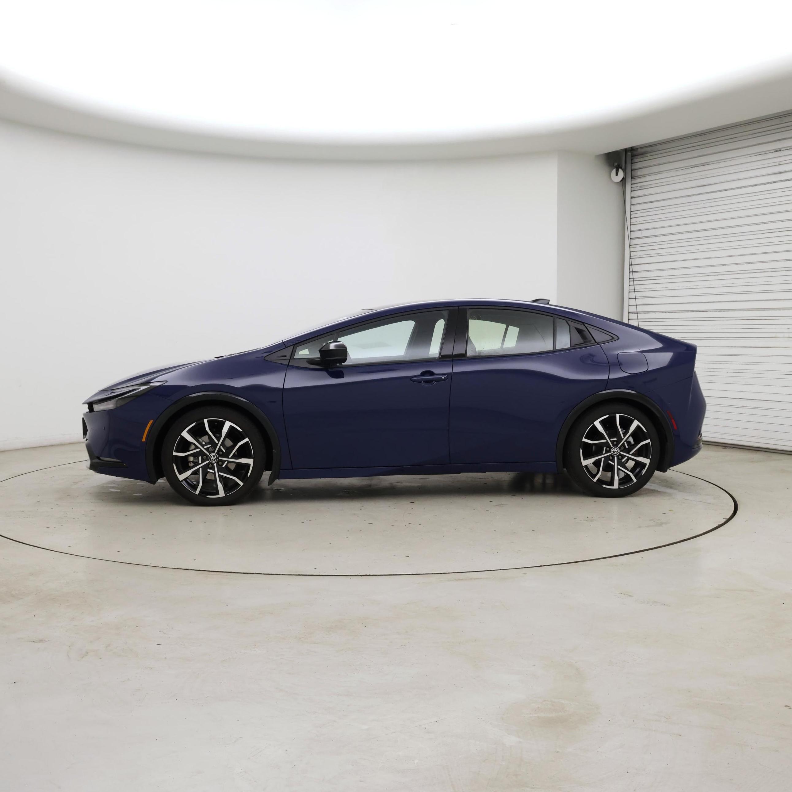 Thumbnail: 2025 Toyota Prius - 3