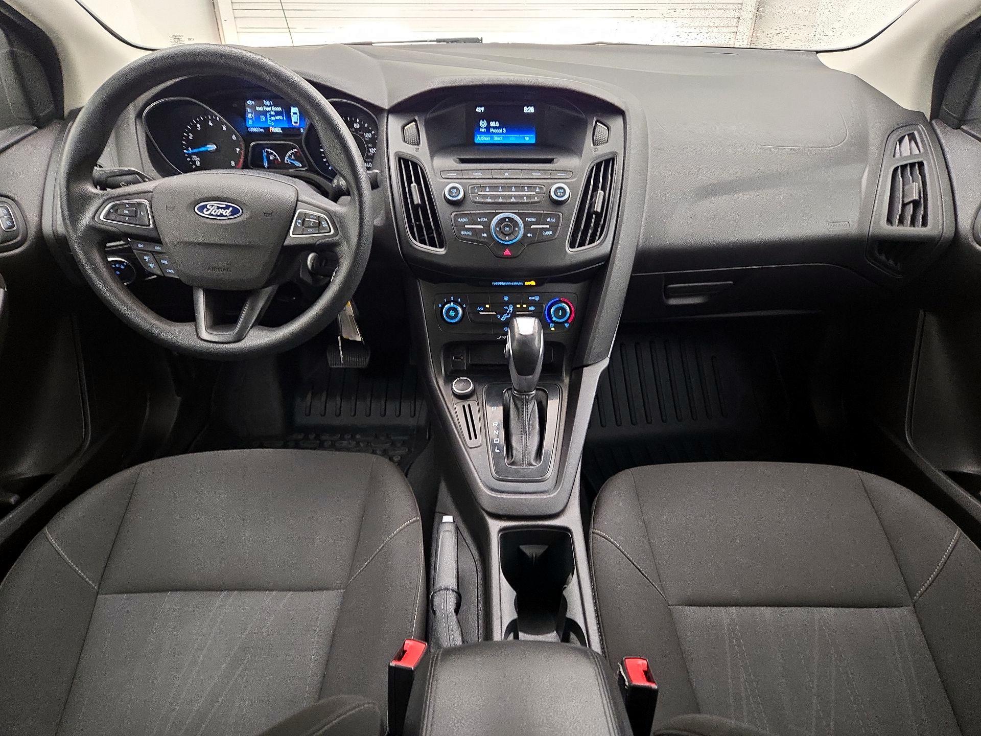 Thumbnail: 2015 Ford Focus - 9