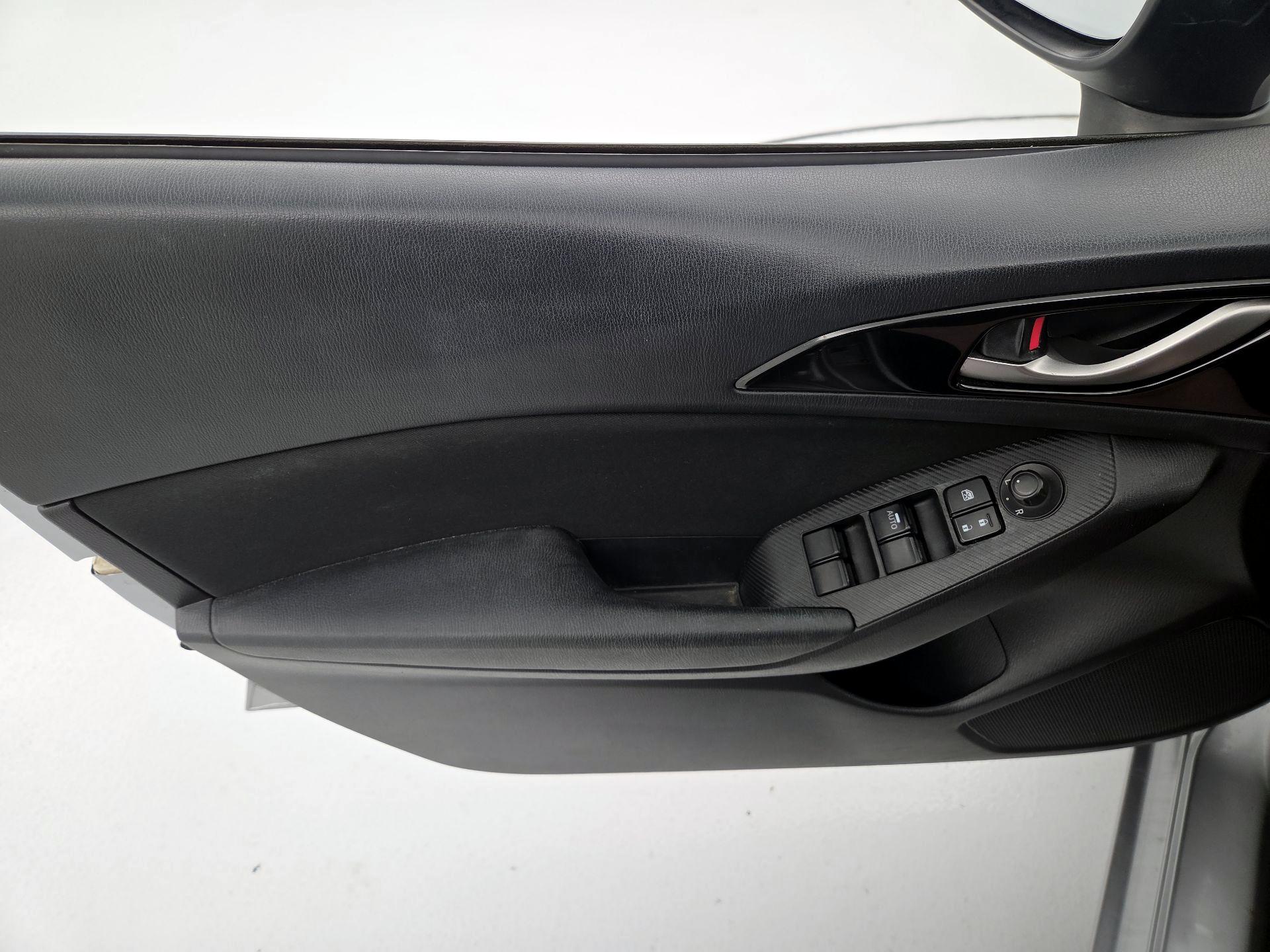 Thumbnail: 2015 Mazda Mazda3 - 12