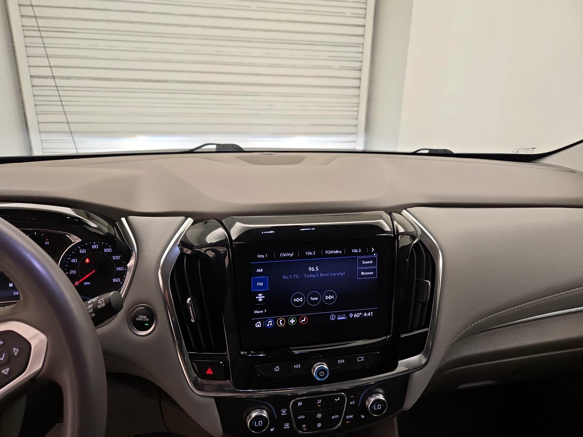 Thumbnail: 2020 Chevrolet Traverse - 9