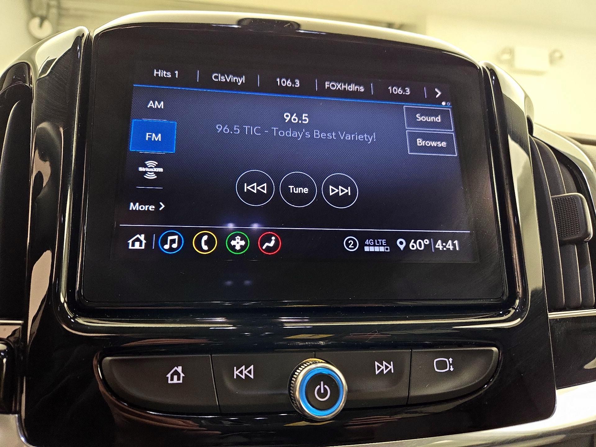 Thumbnail: 2020 Chevrolet Traverse - 15