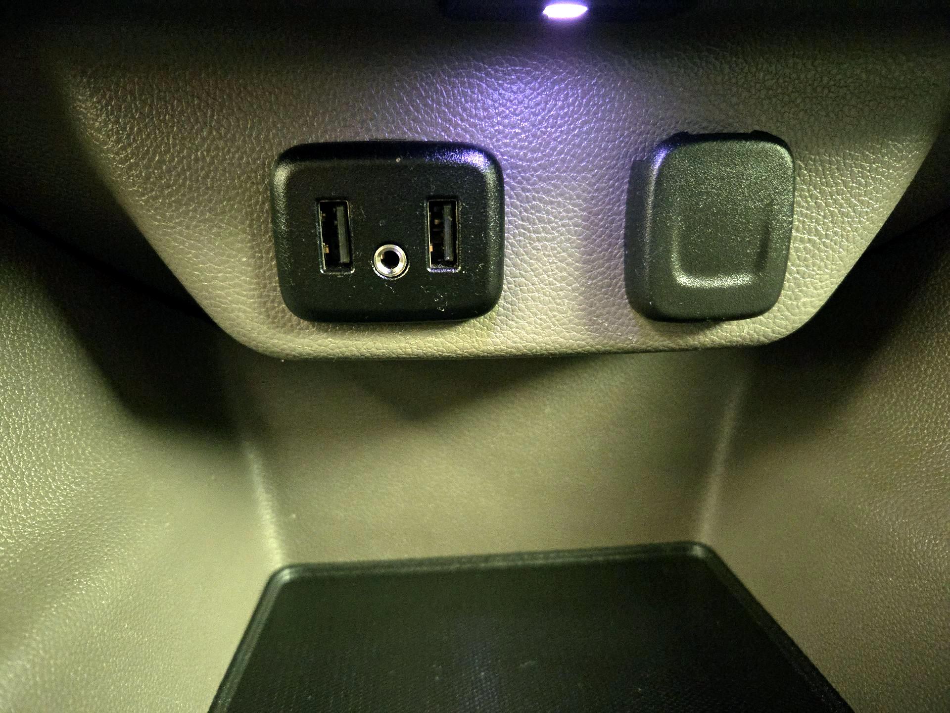 Thumbnail: 2020 Chevrolet Traverse - 18