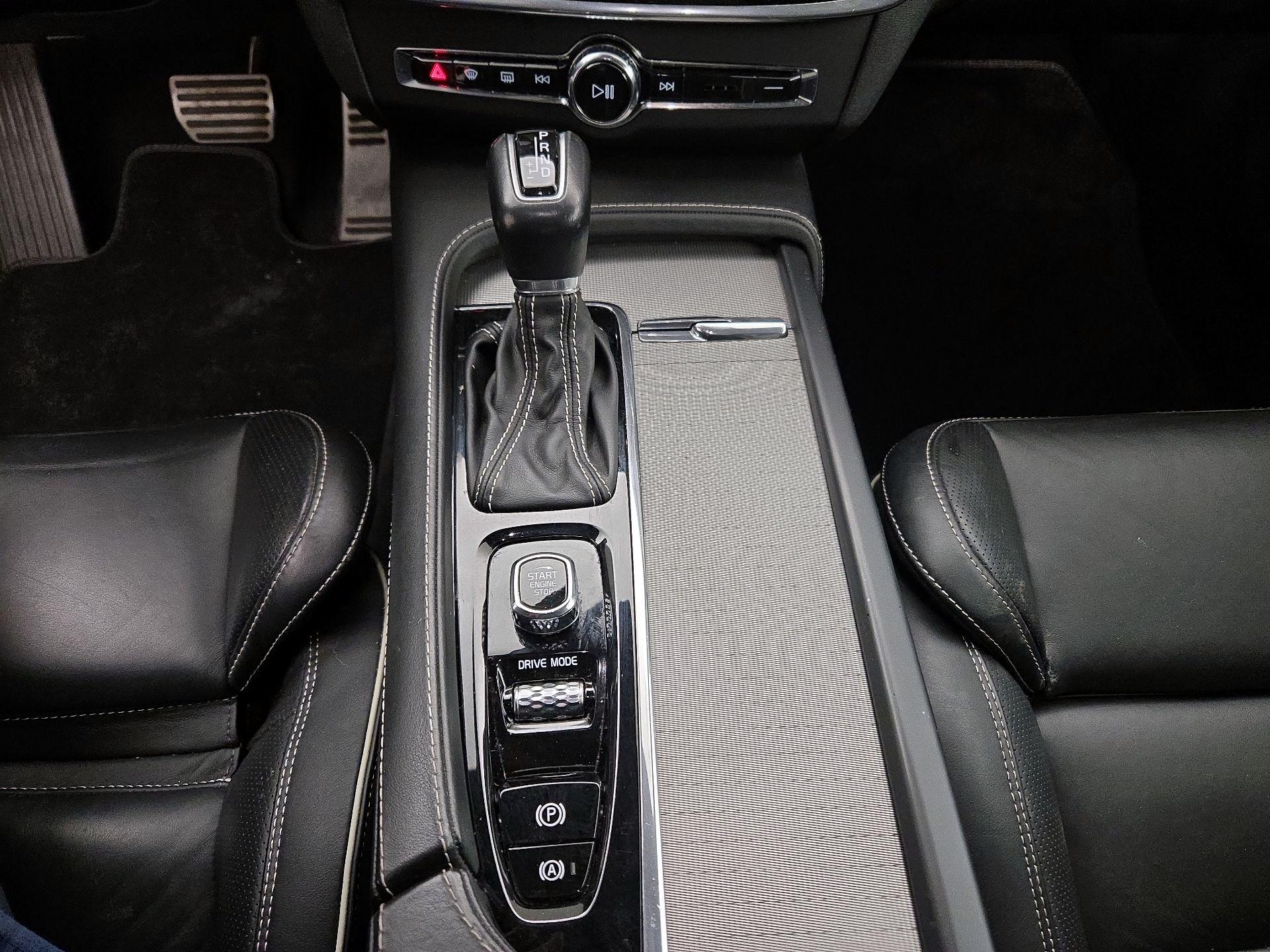 Thumbnail: 2020 Volvo S90 - 18