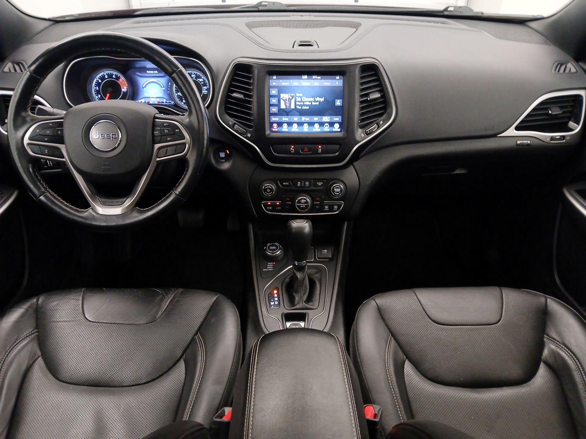 Thumbnail: 2021 Jeep Cherokee - 9