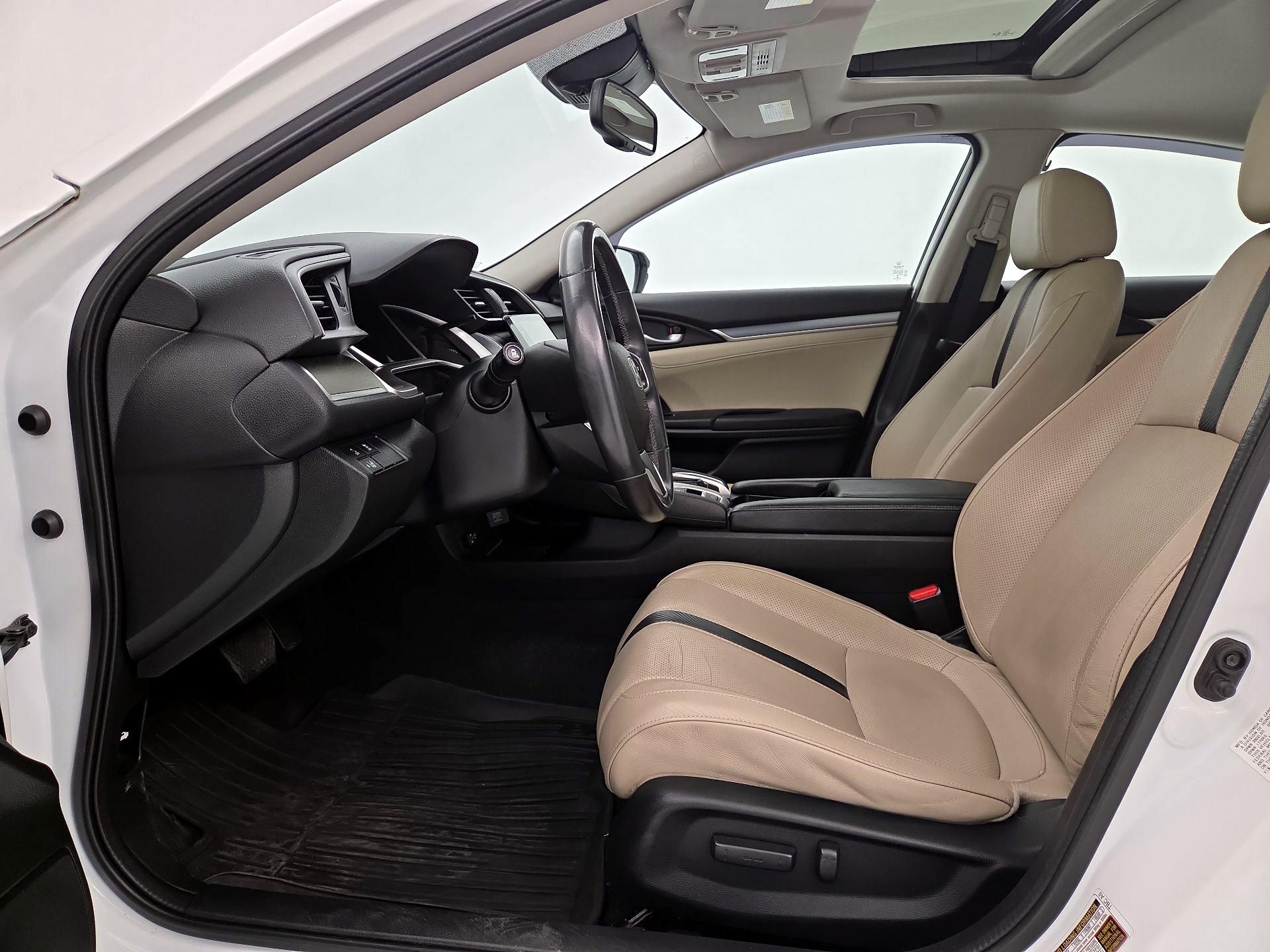 Thumbnail: 2016 Honda Civic - 11