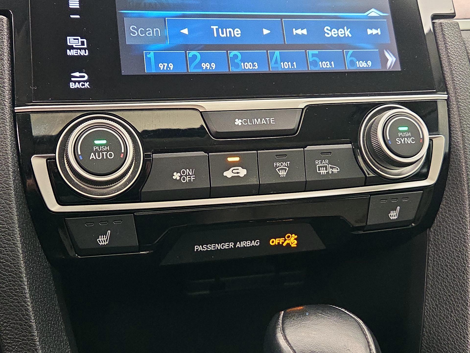 Thumbnail: 2016 Honda Civic - 17