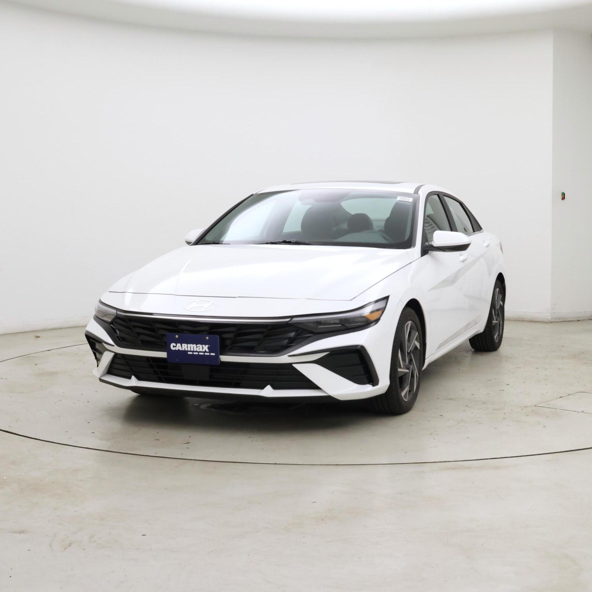 Thumbnail: 2024 Hyundai Elantra - 4