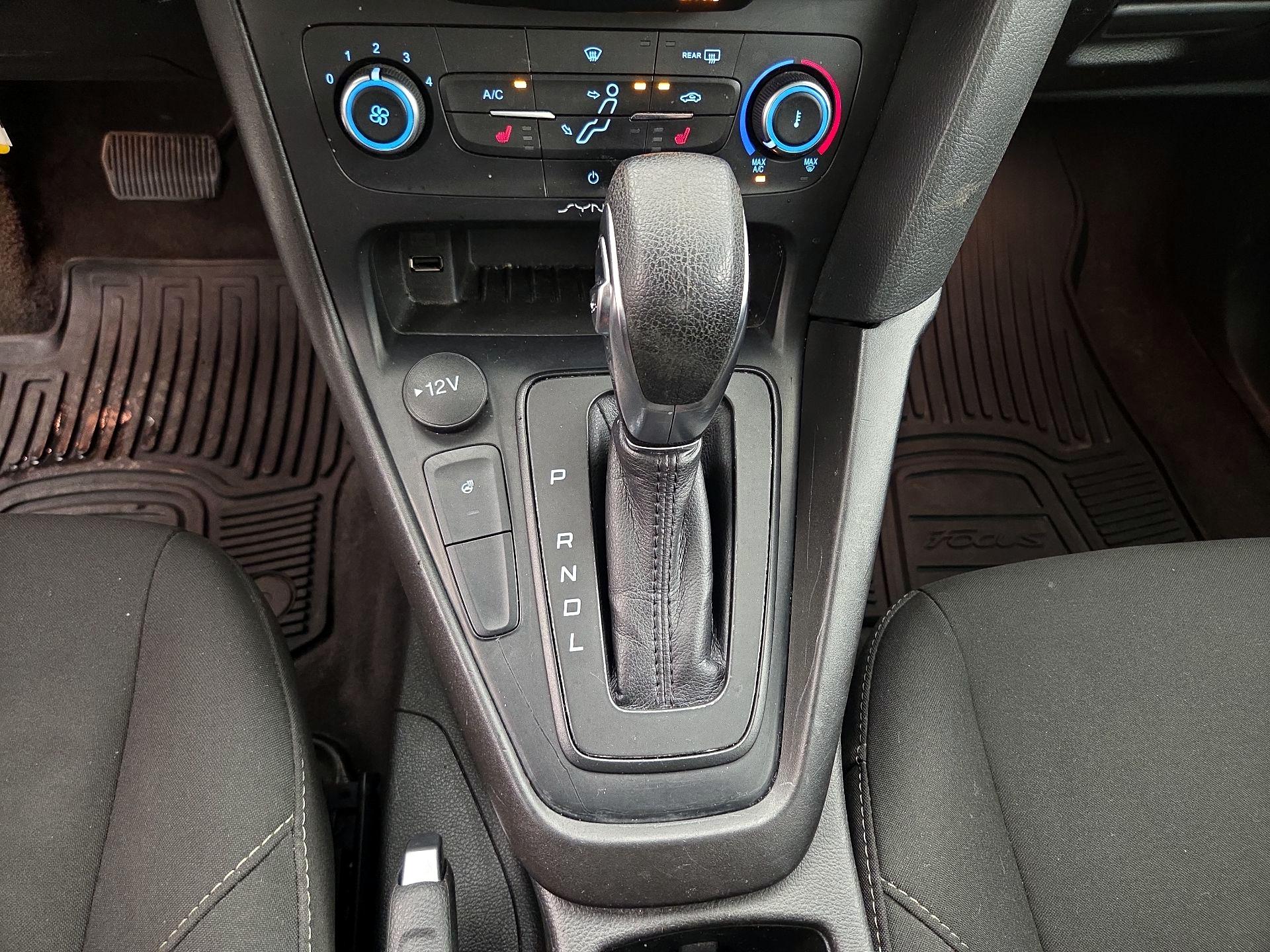 Thumbnail: 2018 Ford Focus - 17