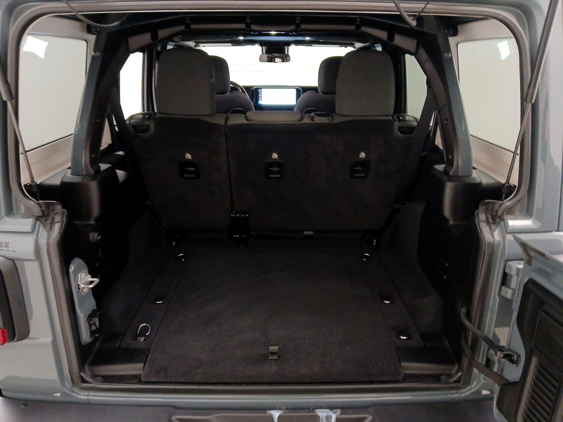 Thumbnail: 2025 Jeep Wrangler - 20