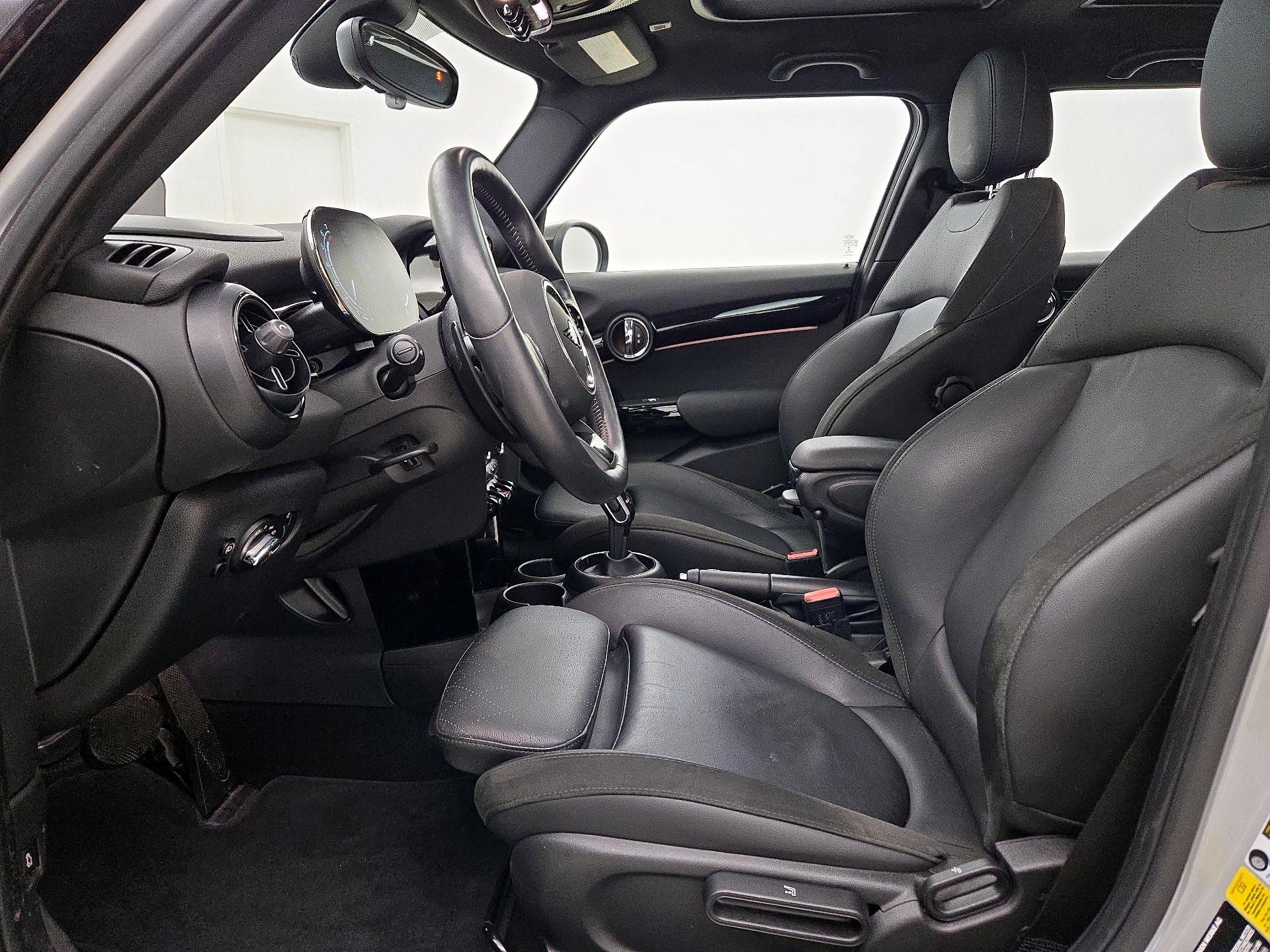 Thumbnail: 2022 MINI Cooper Hardtop - 11