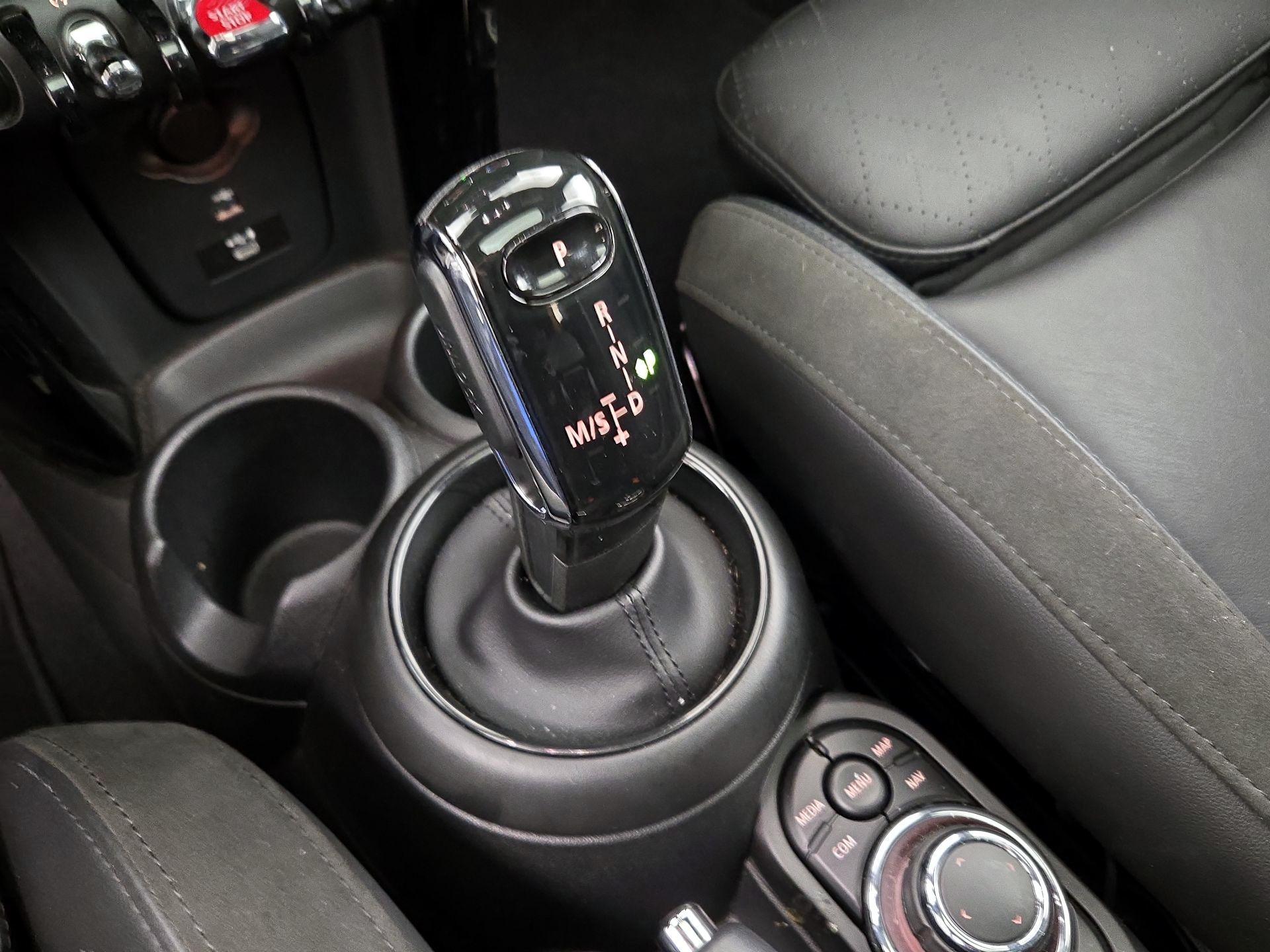 Thumbnail: 2022 MINI Cooper Hardtop - 18