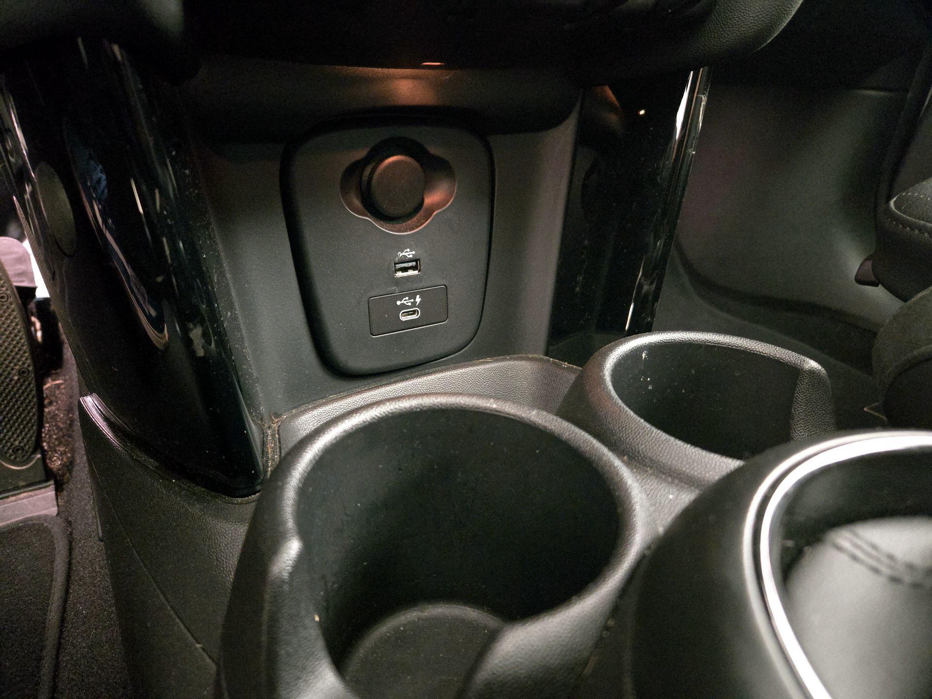 Thumbnail: 2022 MINI Cooper Hardtop - 19