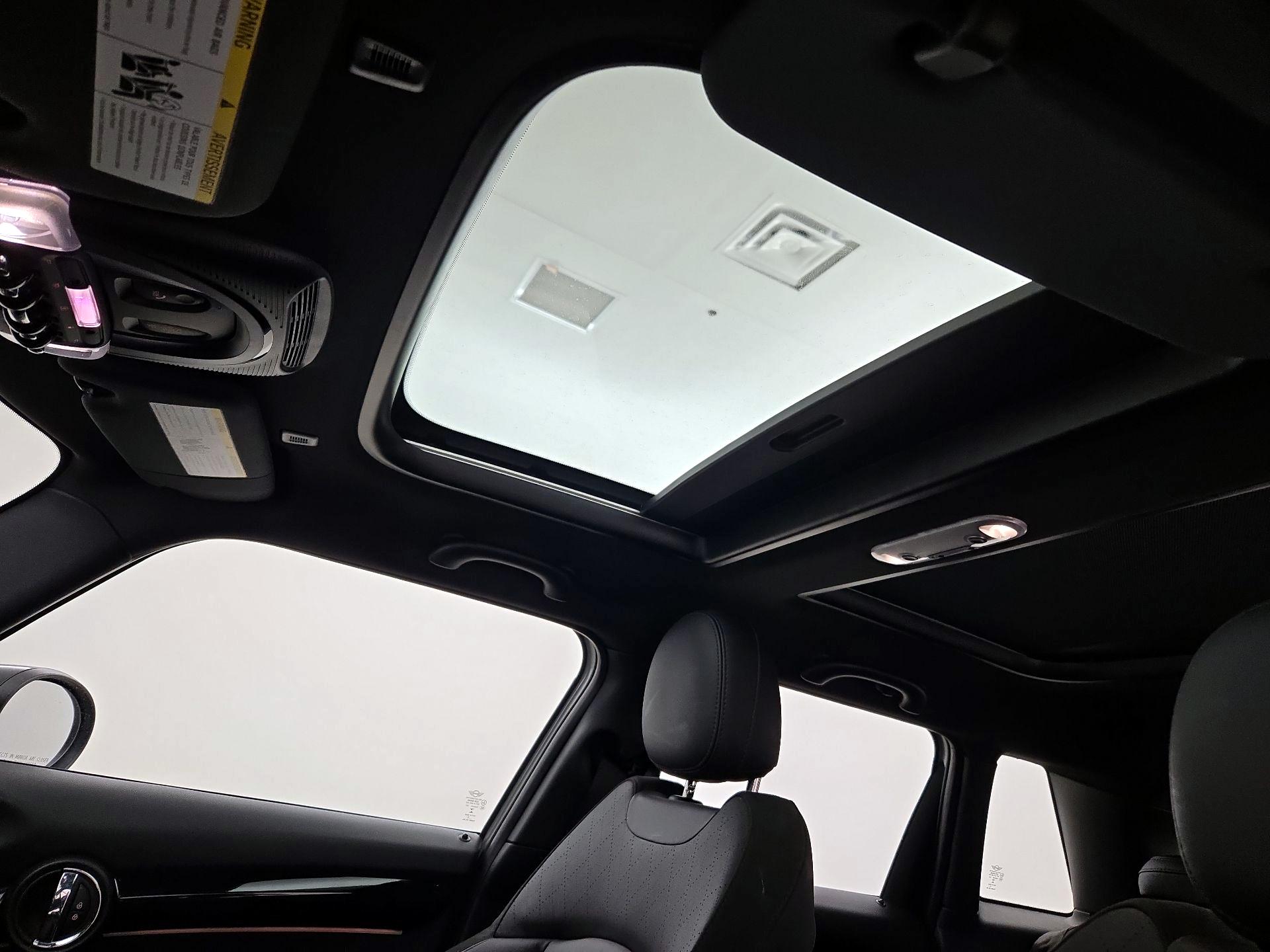 Thumbnail: 2022 MINI Cooper Hardtop - 20