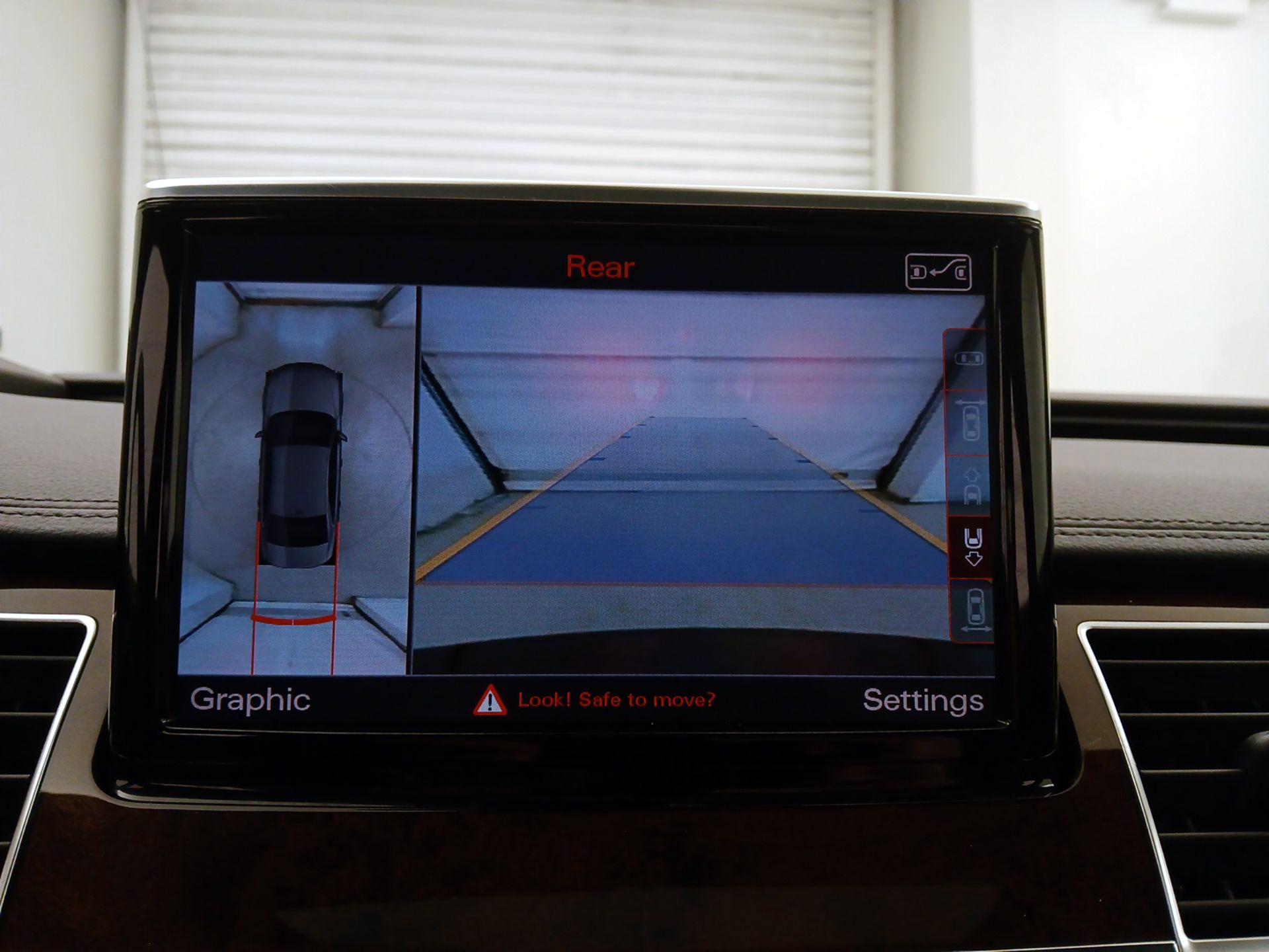 Thumbnail: 2016 Audi A8 - 14