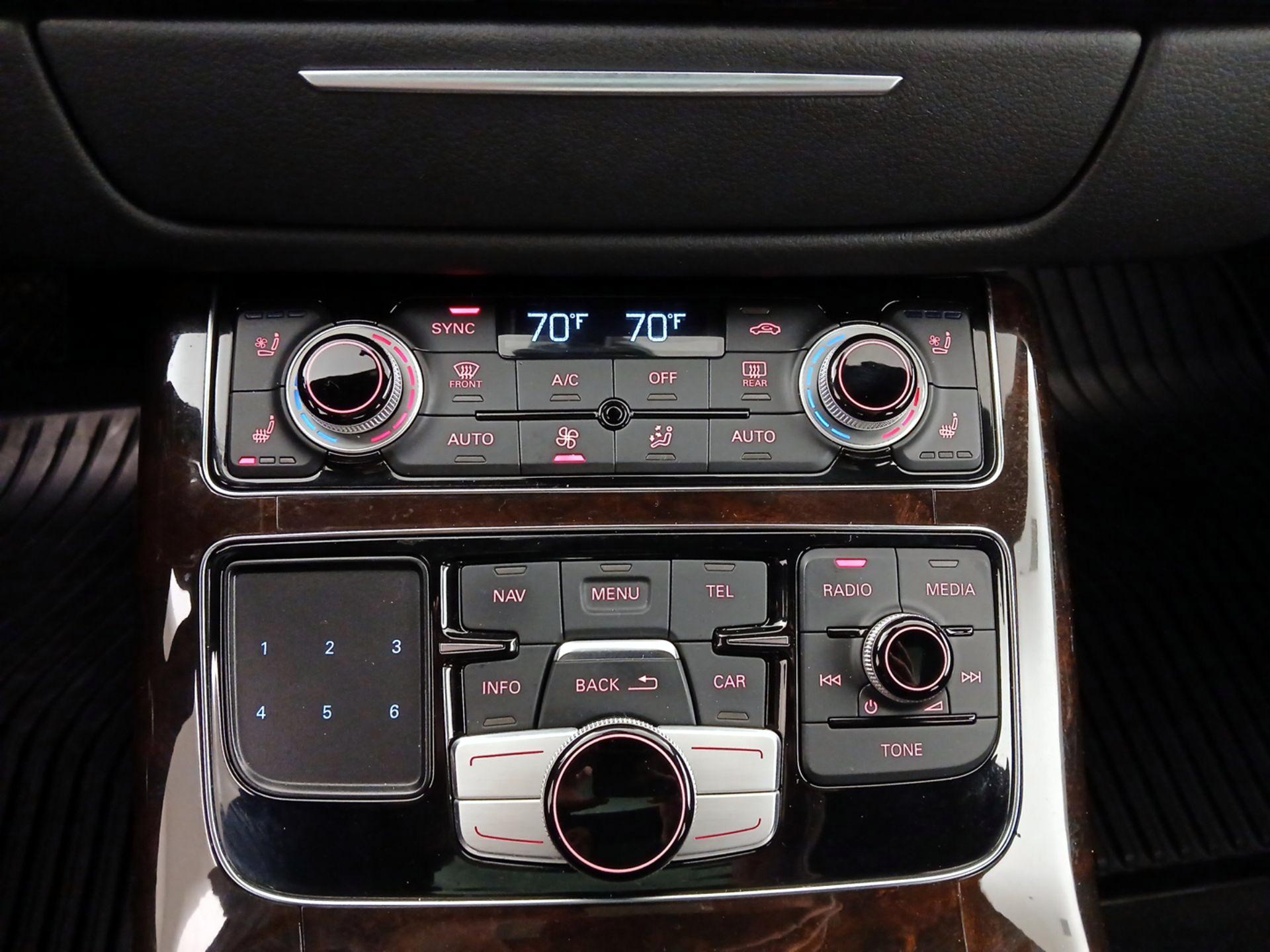 Thumbnail: 2016 Audi A8 - 16